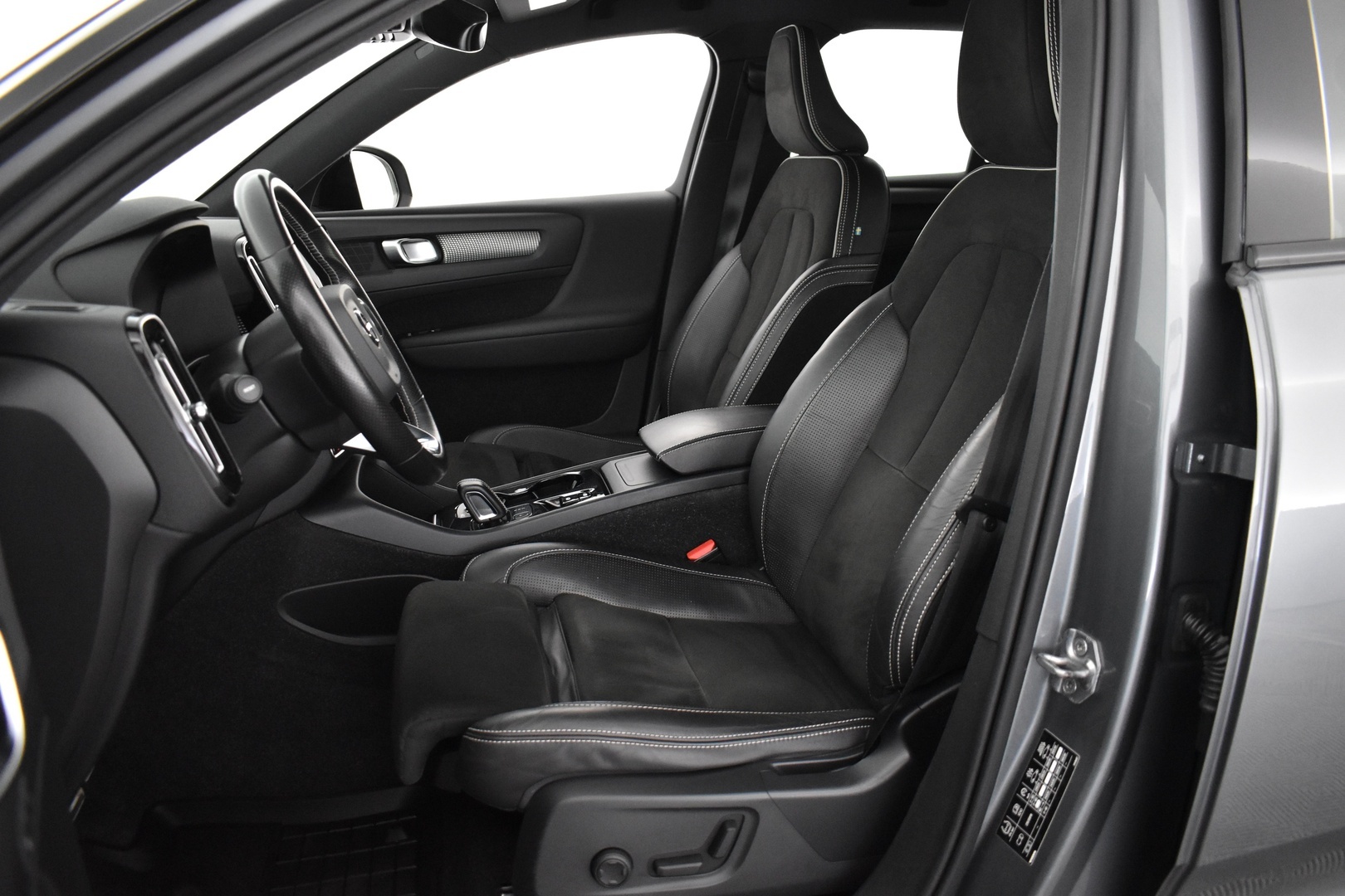 VOLVO XC40 2019