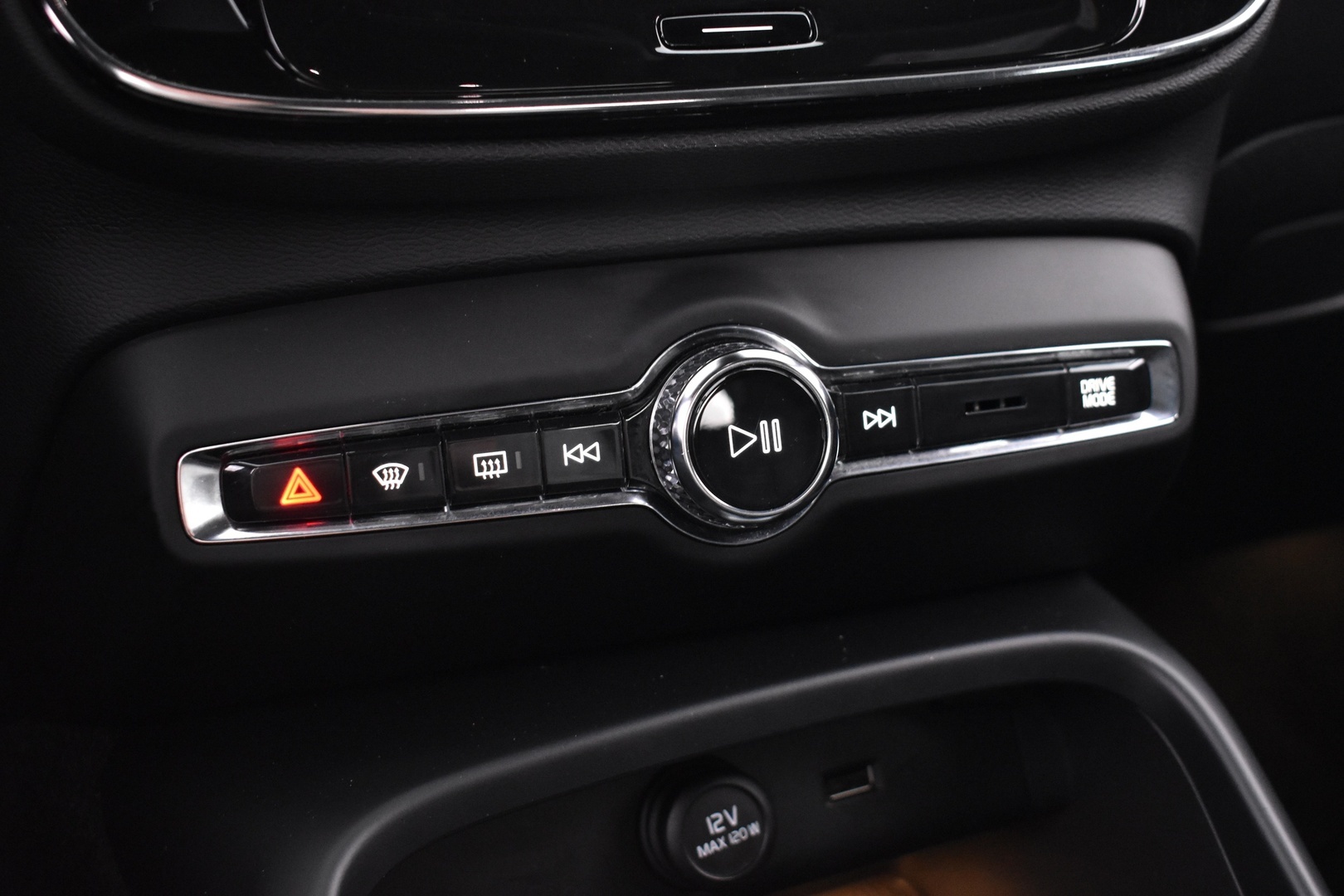 VOLVO XC40 2019