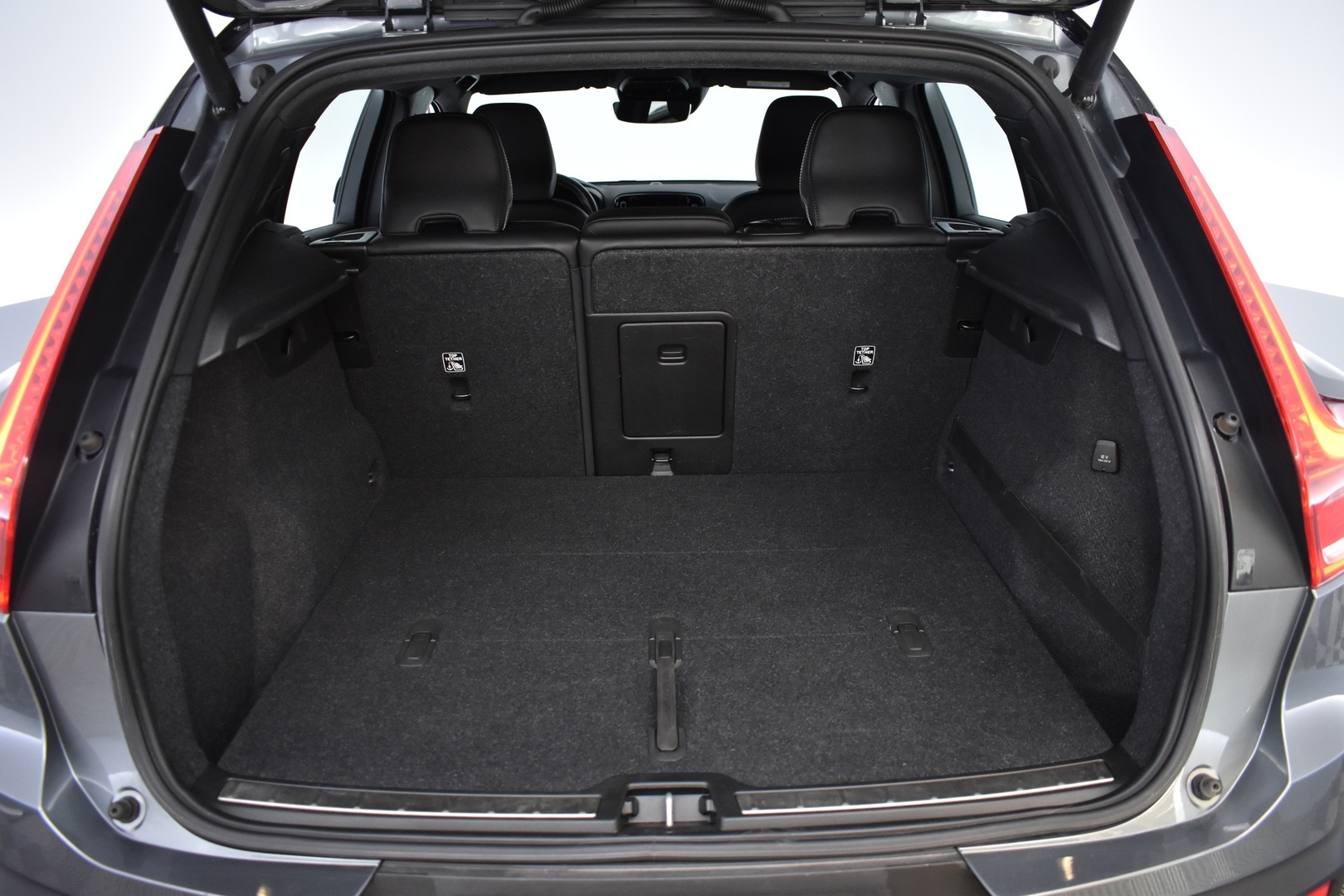 VOLVO XC40 2019
