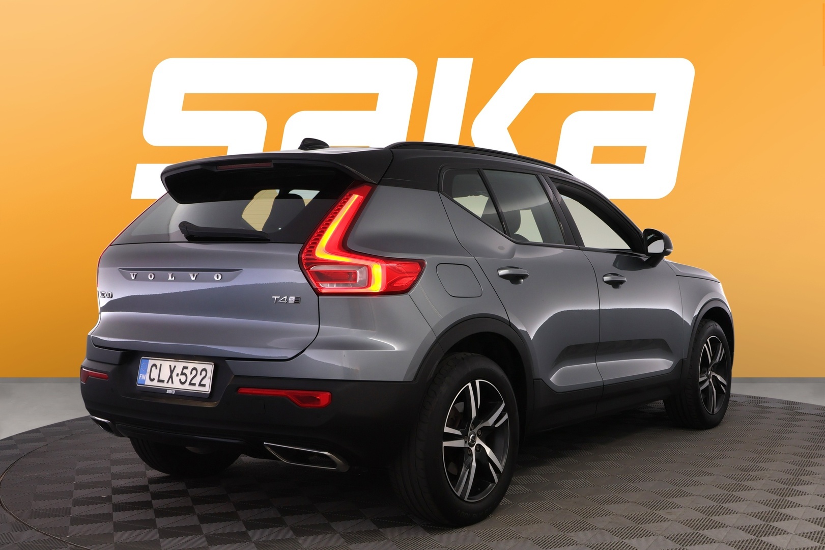 VOLVO XC40 2019