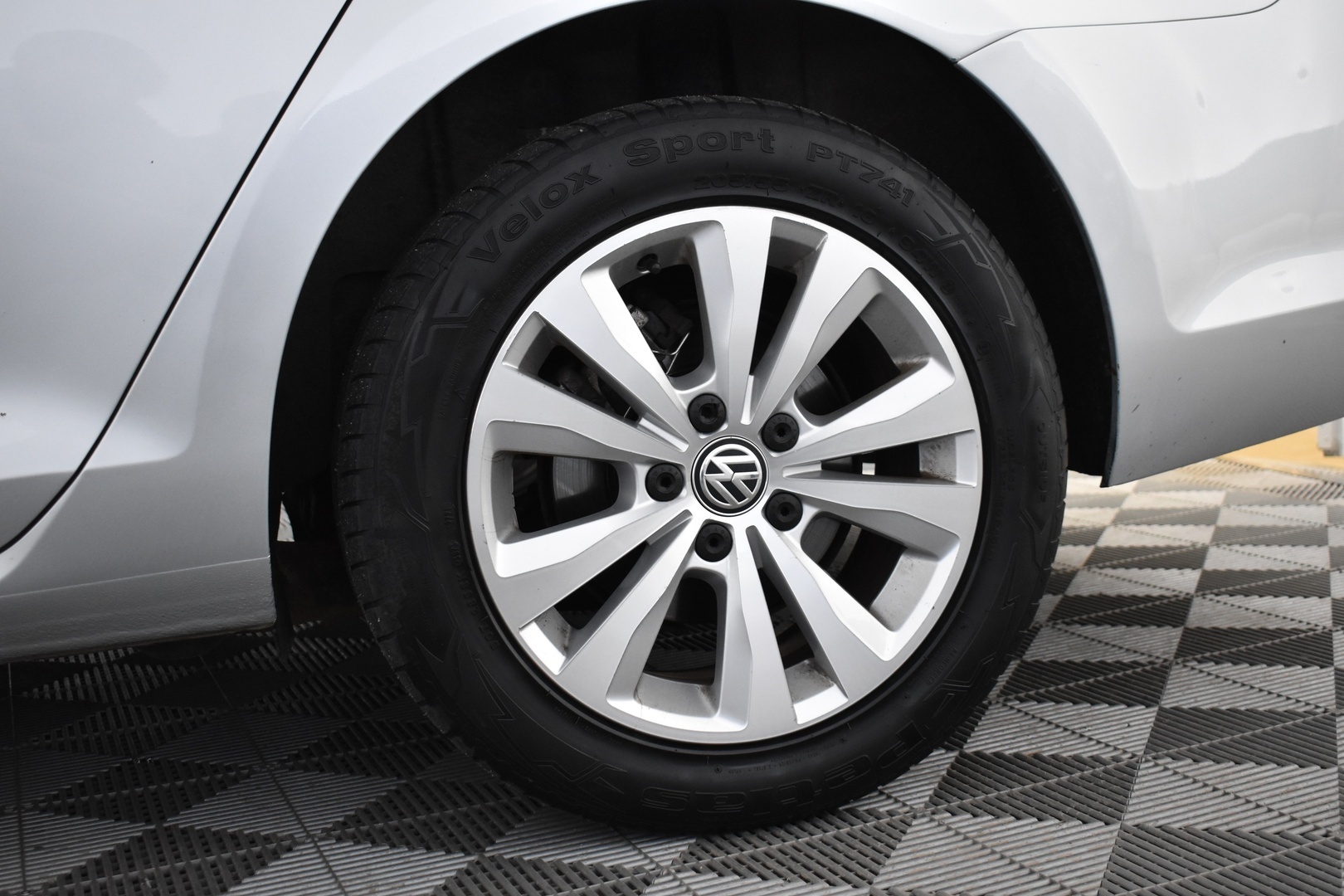 VOLKSWAGEN Golf 2015