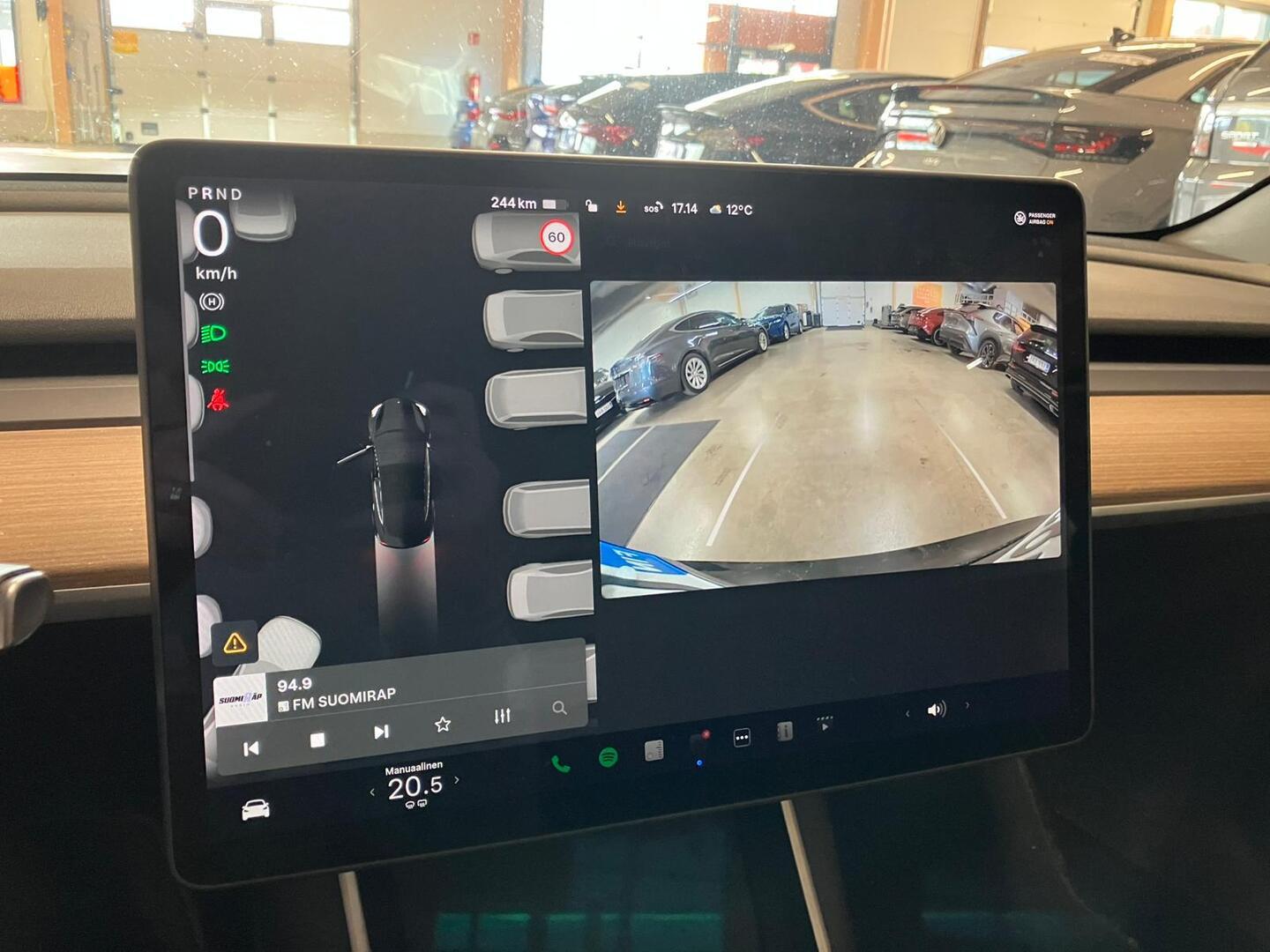 TESLA Model 3 2020