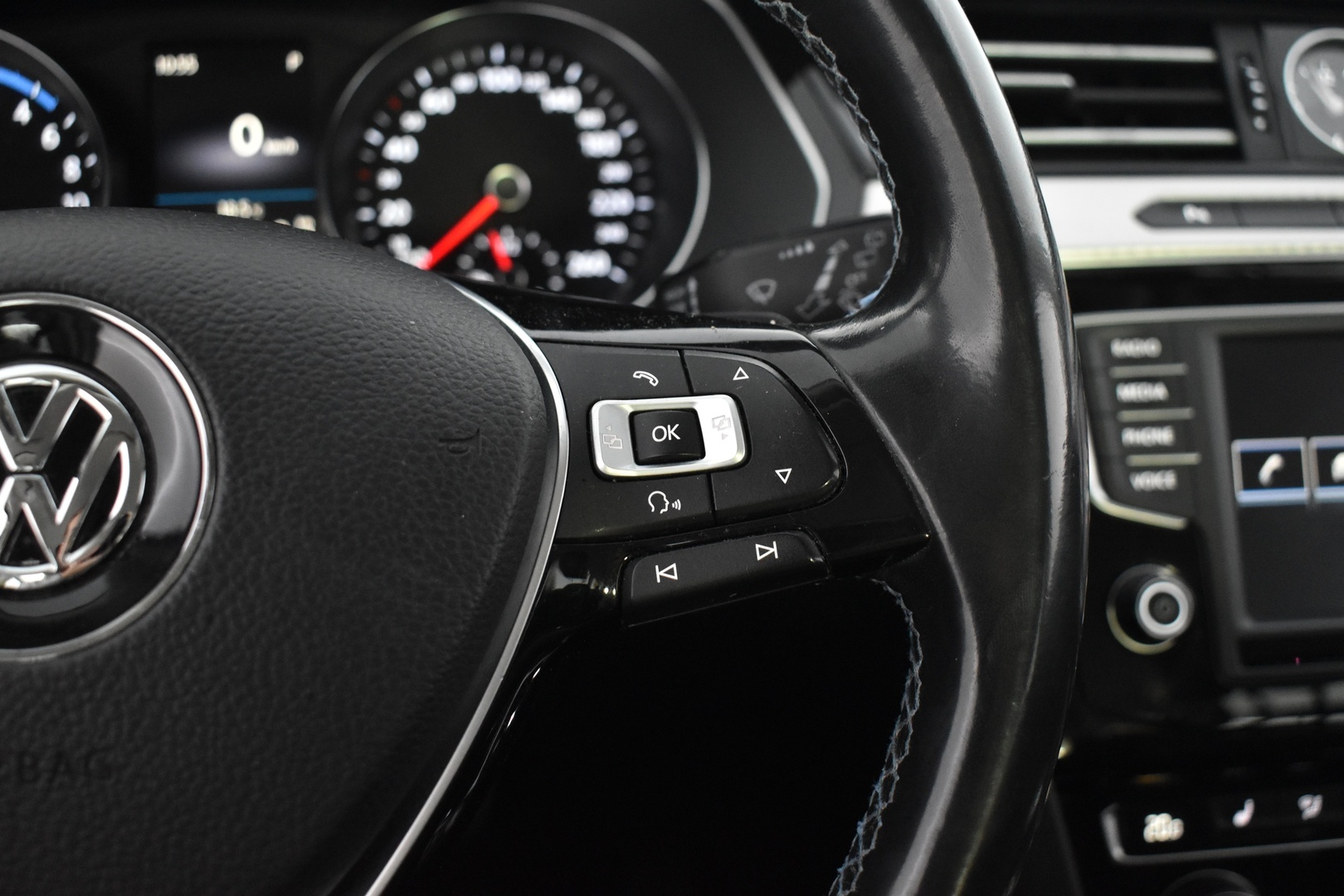 VOLKSWAGEN Passat 2017