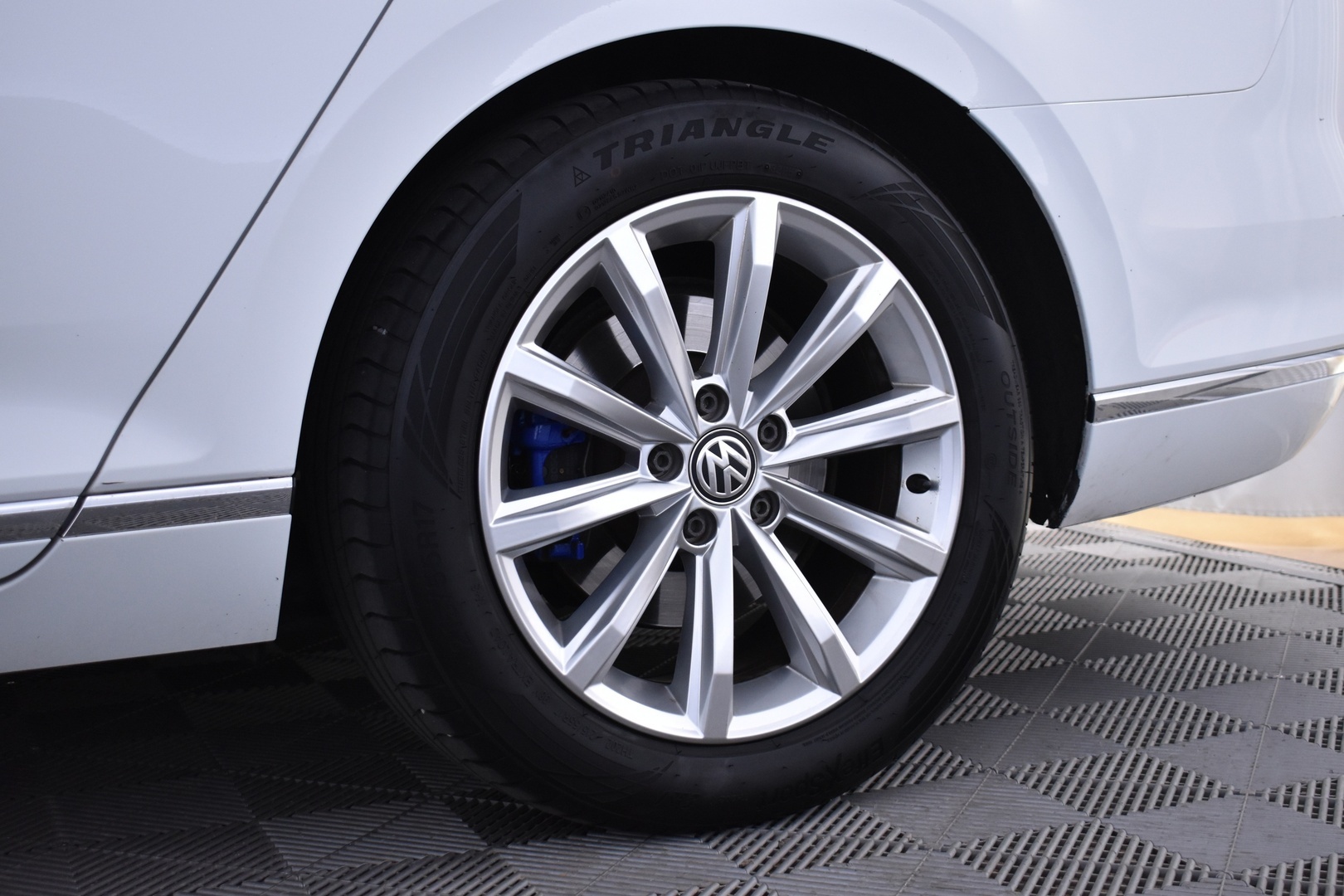 VOLKSWAGEN Passat 2017