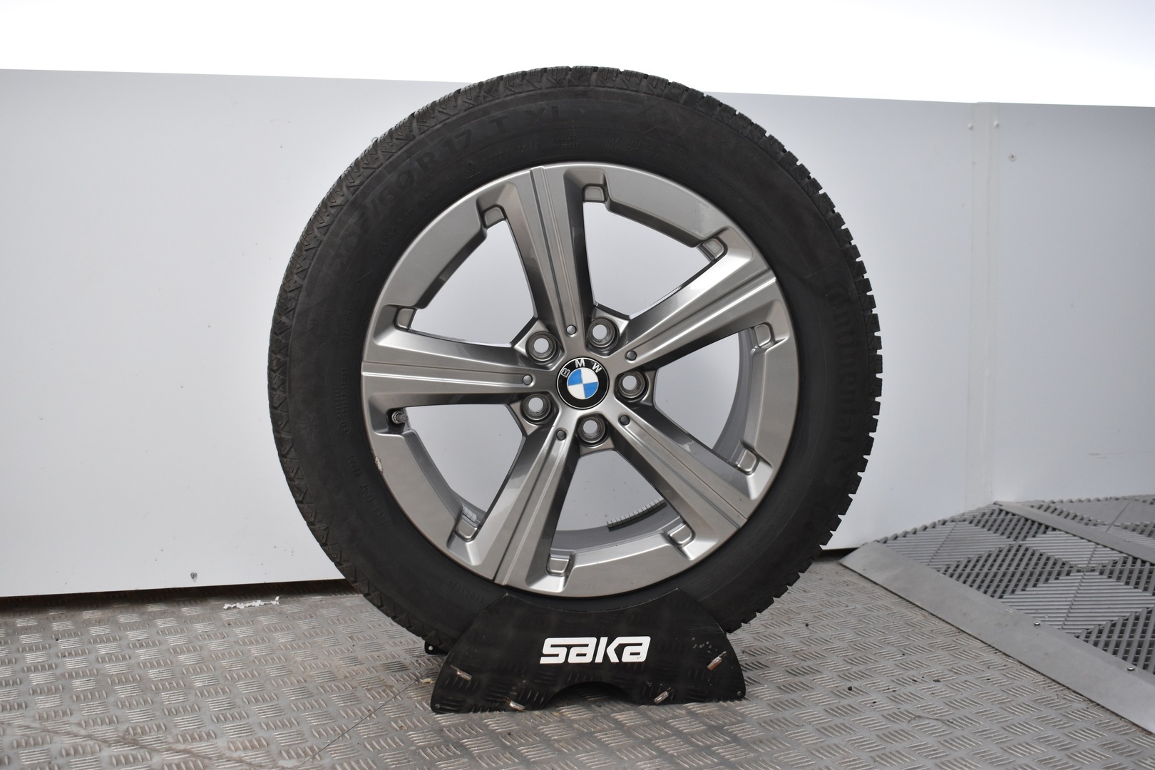 BMW 225 2023