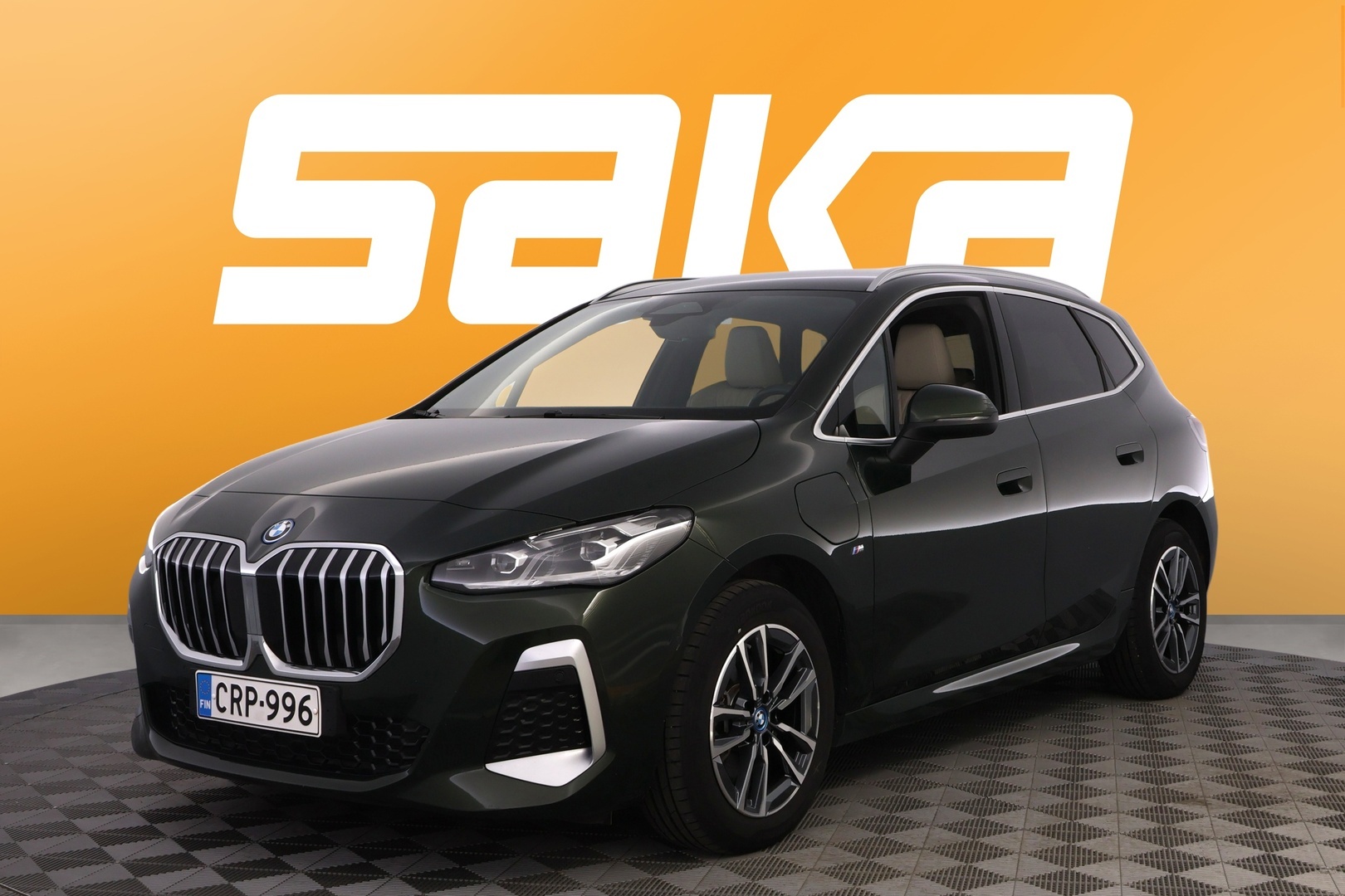 BMW 225 2023