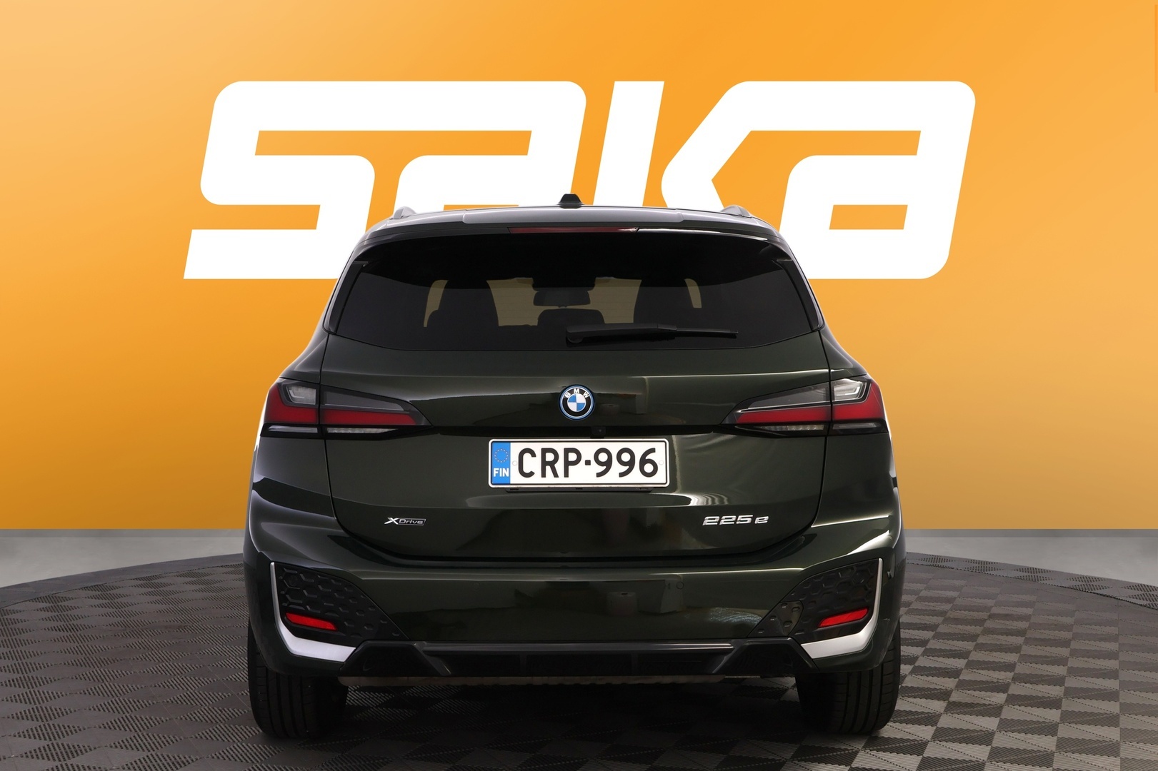 BMW 225 2023