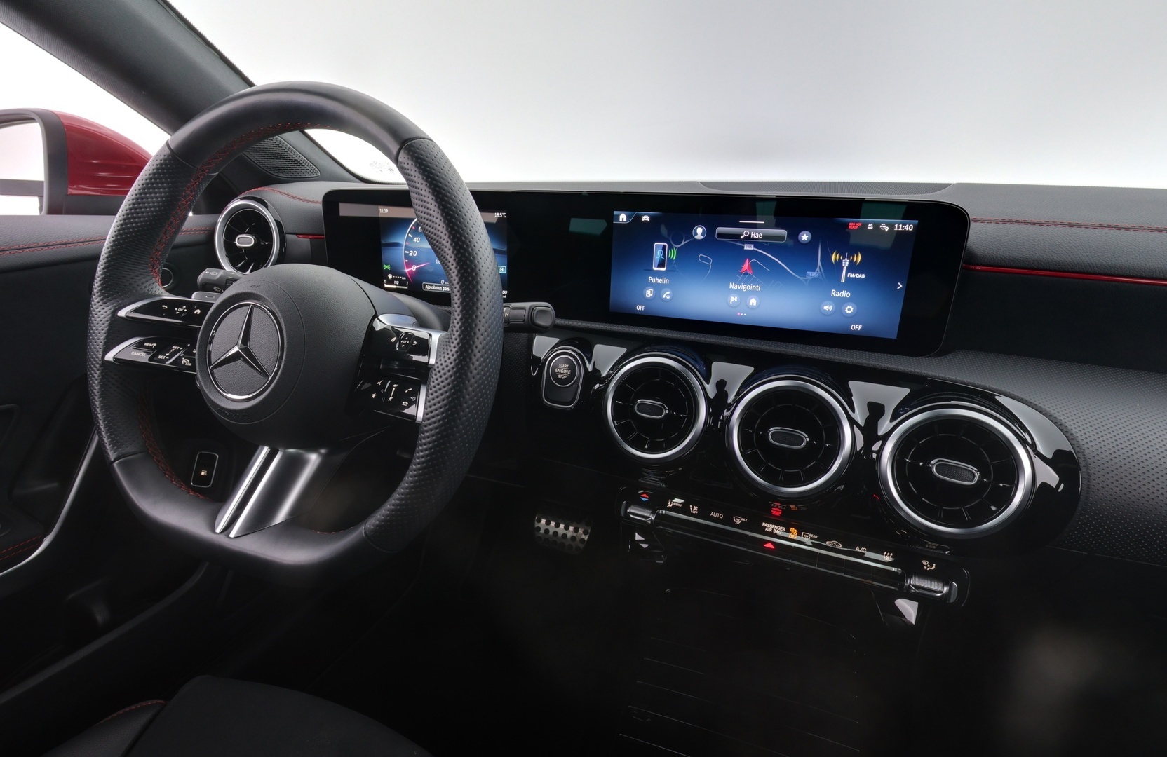 MERCEDES-BENZ CLA 2025