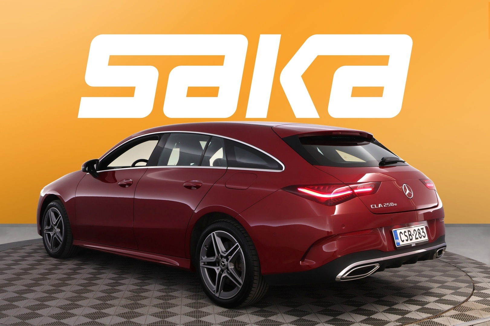 MERCEDES-BENZ CLA 2025