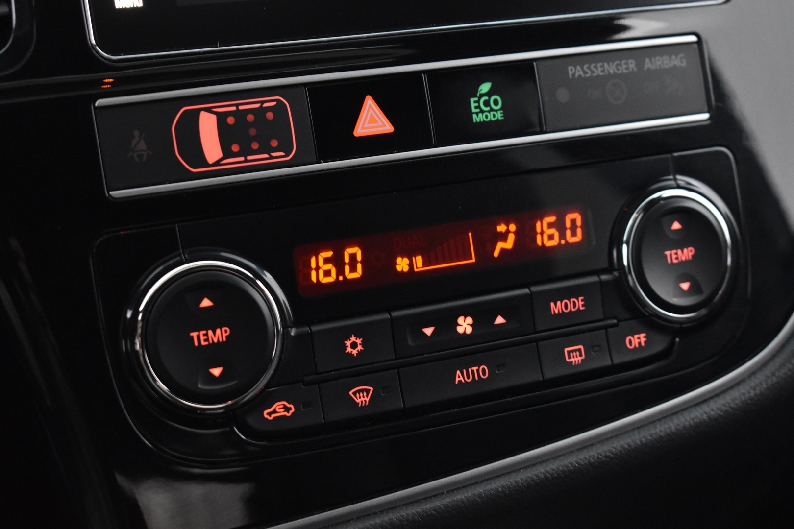 MITSUBISHI Outlander 2019