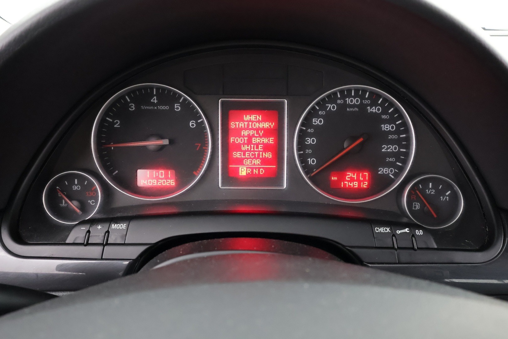 AUDI A4 2001