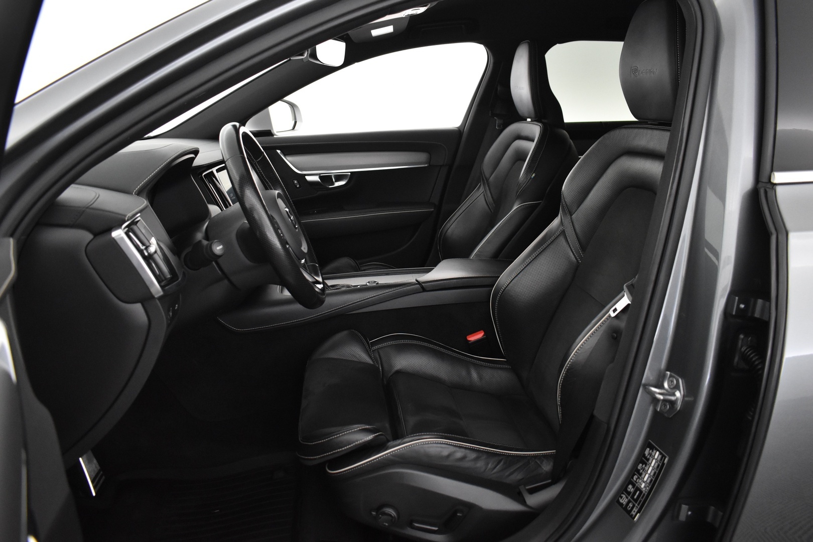 VOLVO V90 2019