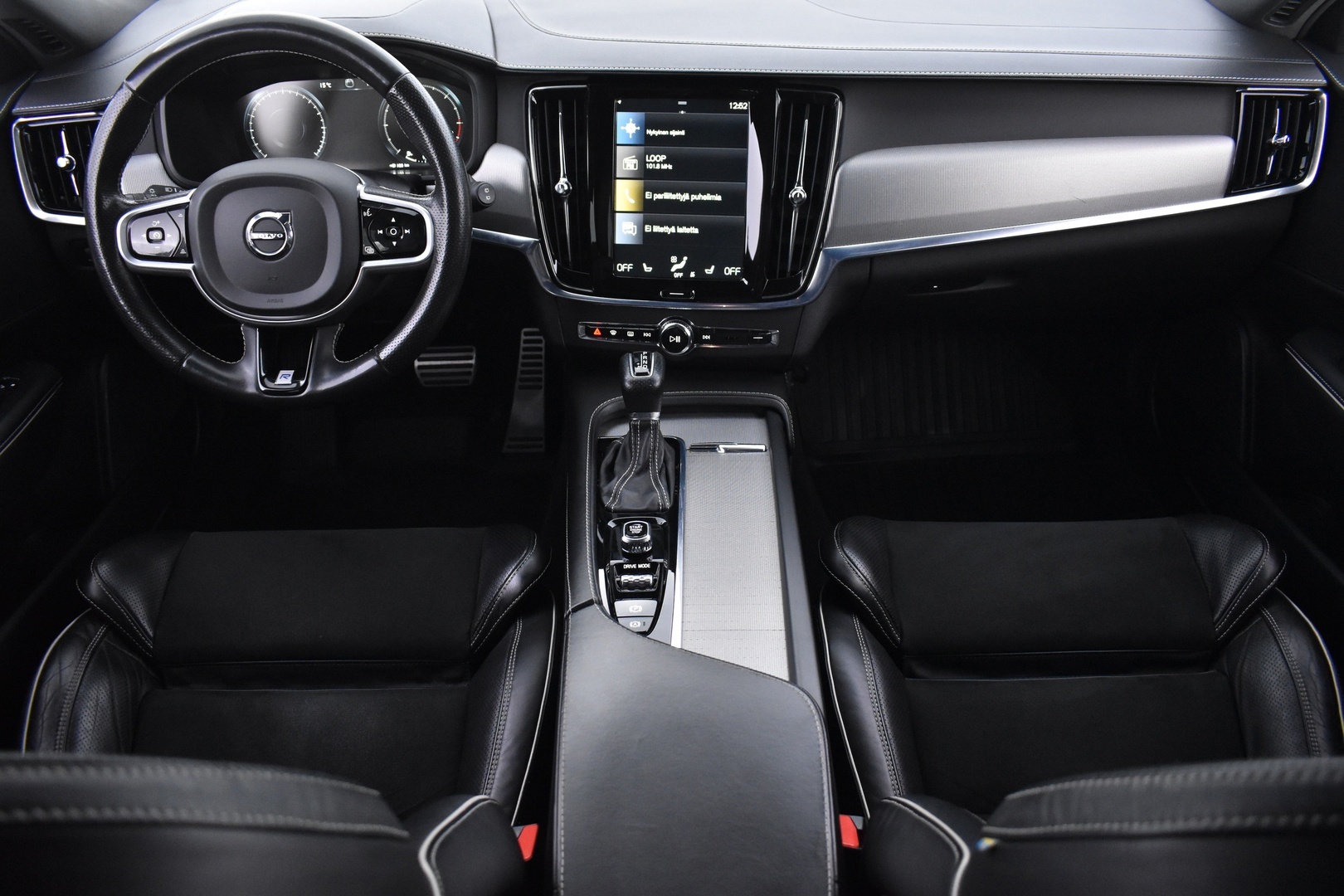 VOLVO V90 2019