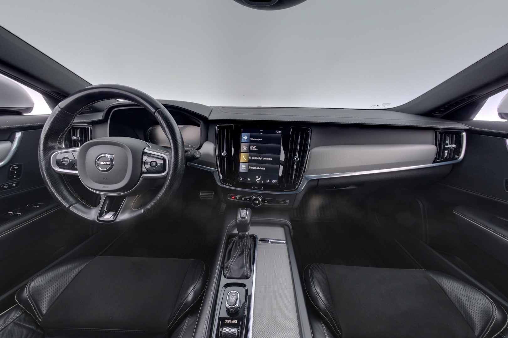 VOLVO V90 2019