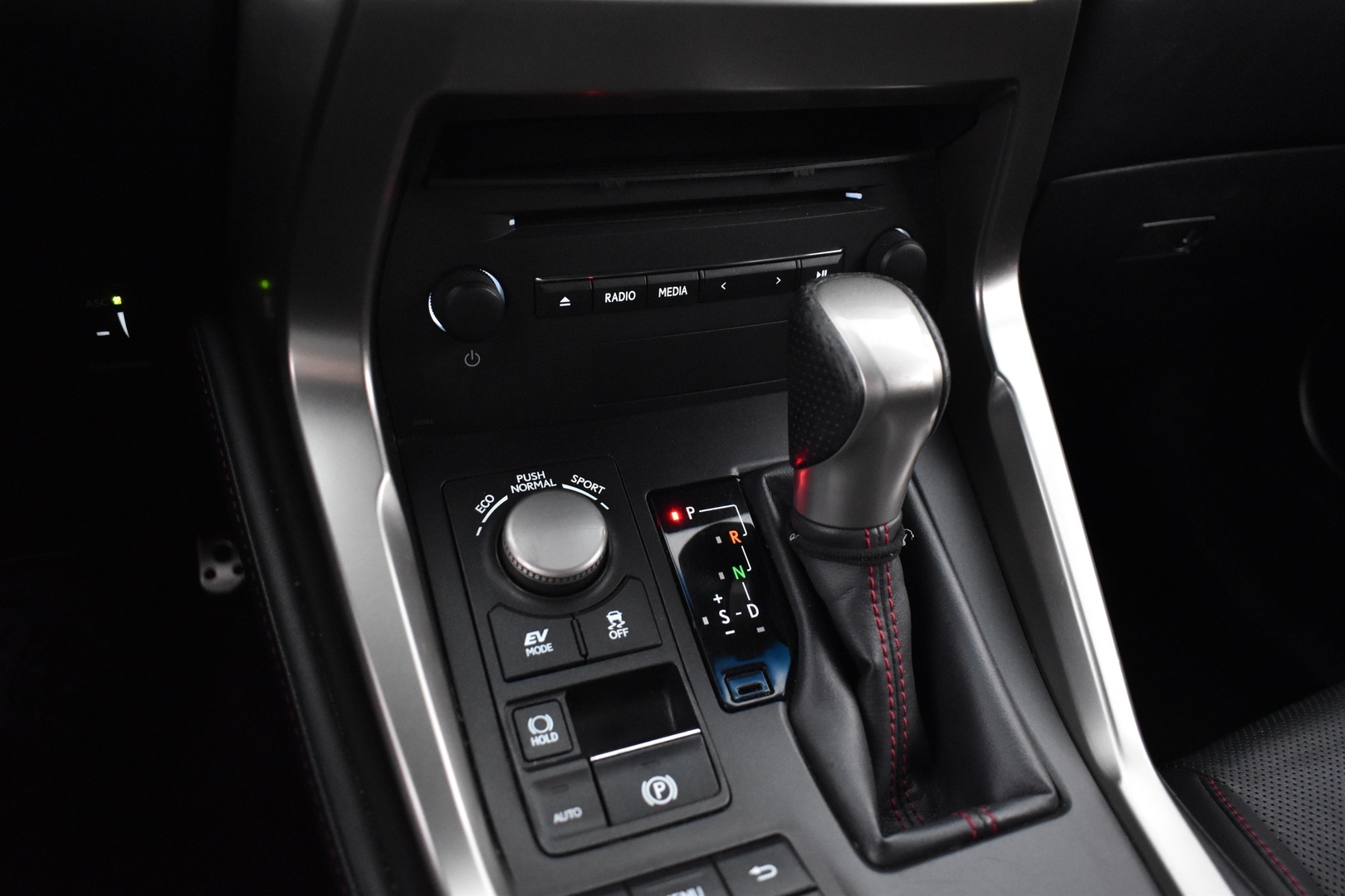 LEXUS NX 2016