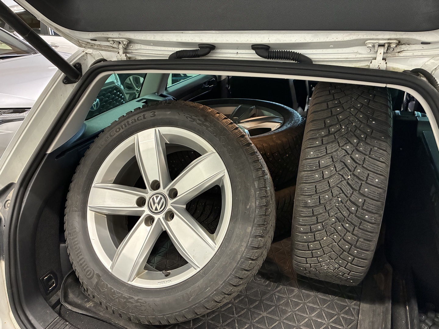 VOLKSWAGEN Passat 2020