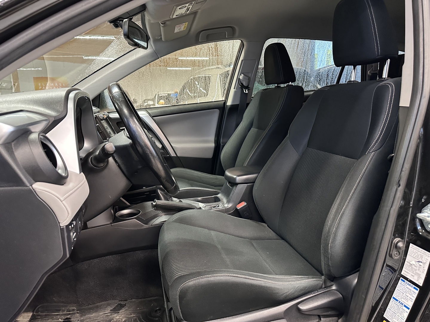 TOYOTA RAV4 2015