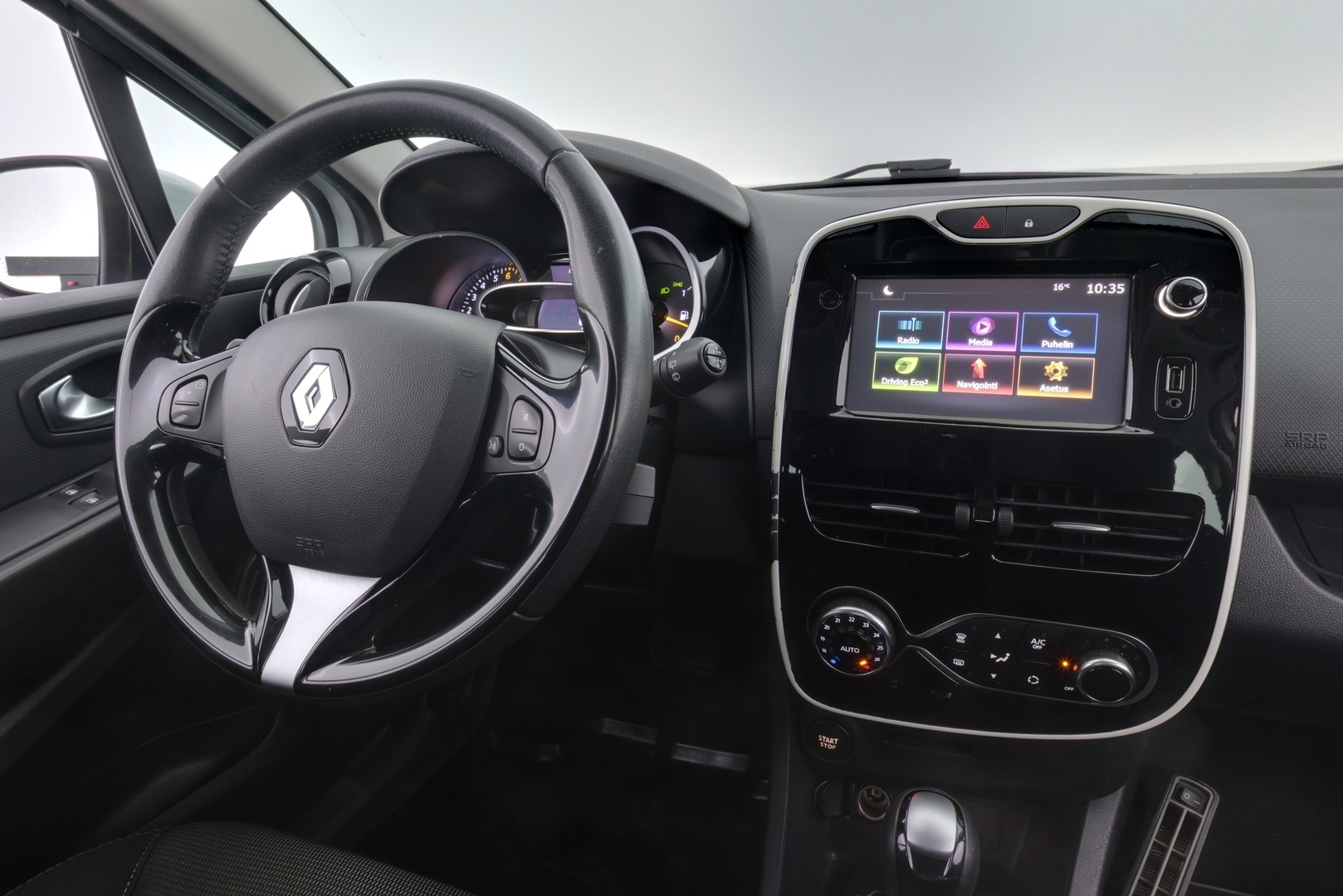 RENAULT Clio 2016
