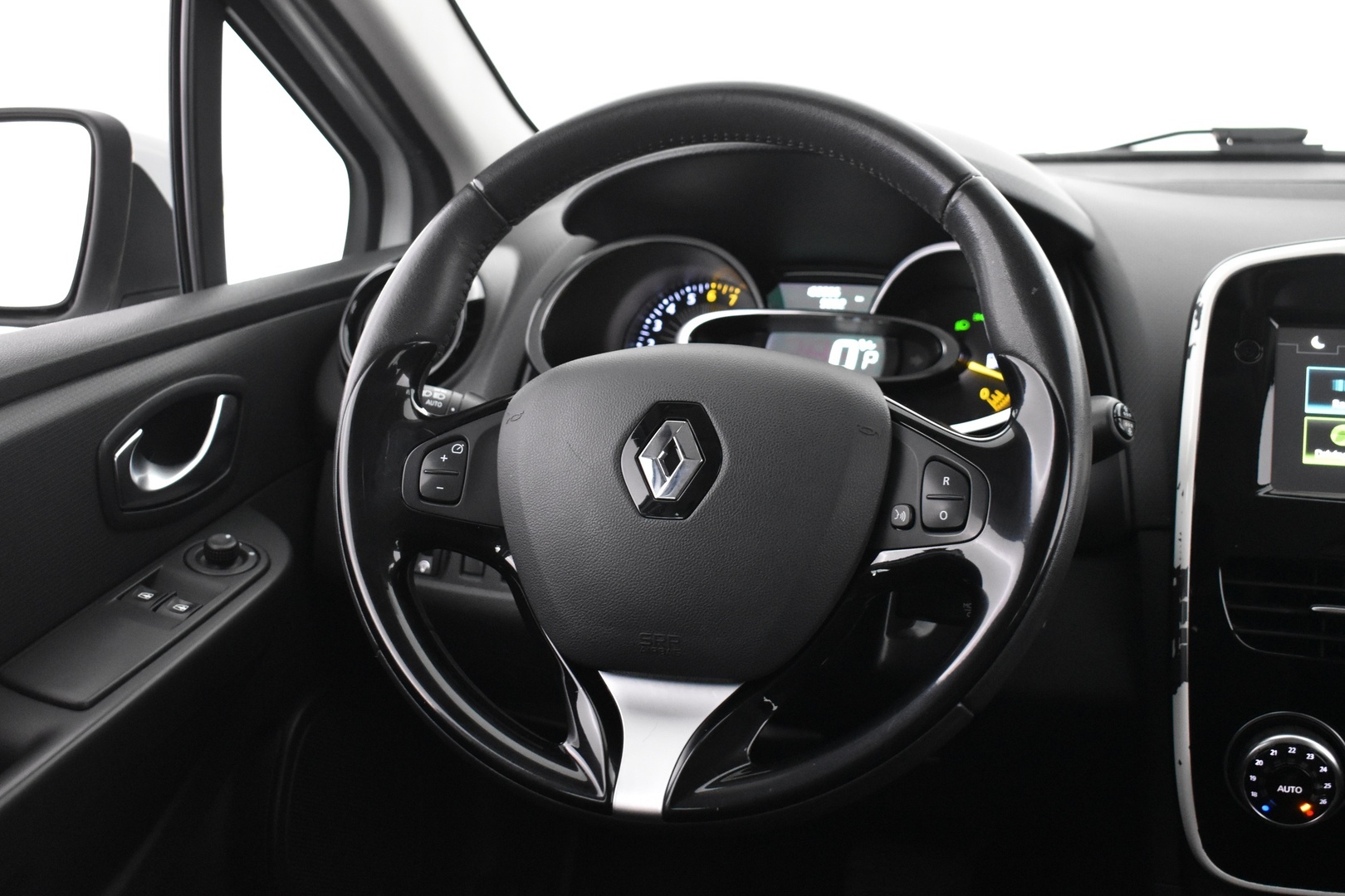RENAULT Clio 2016