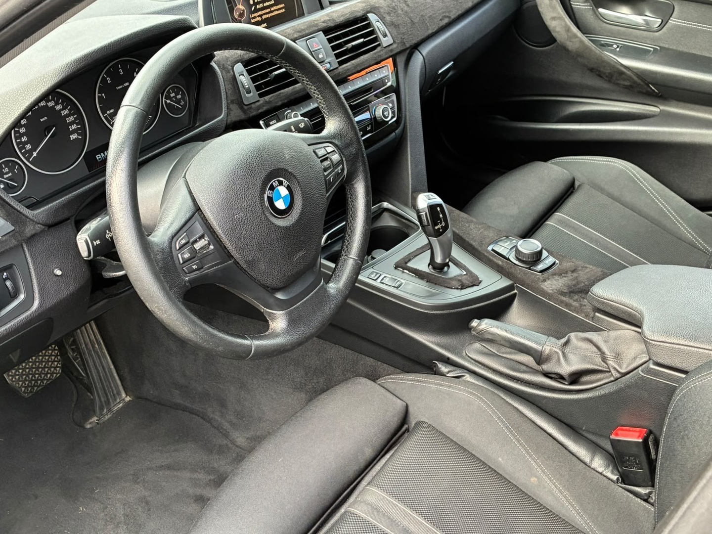 BMW 320 2016