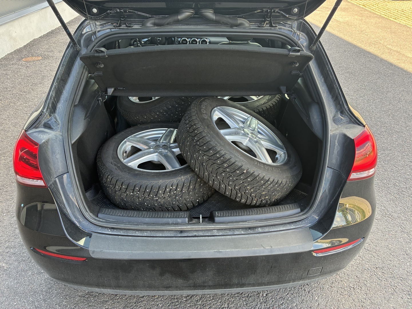 MERCEDES-BENZ A 2019