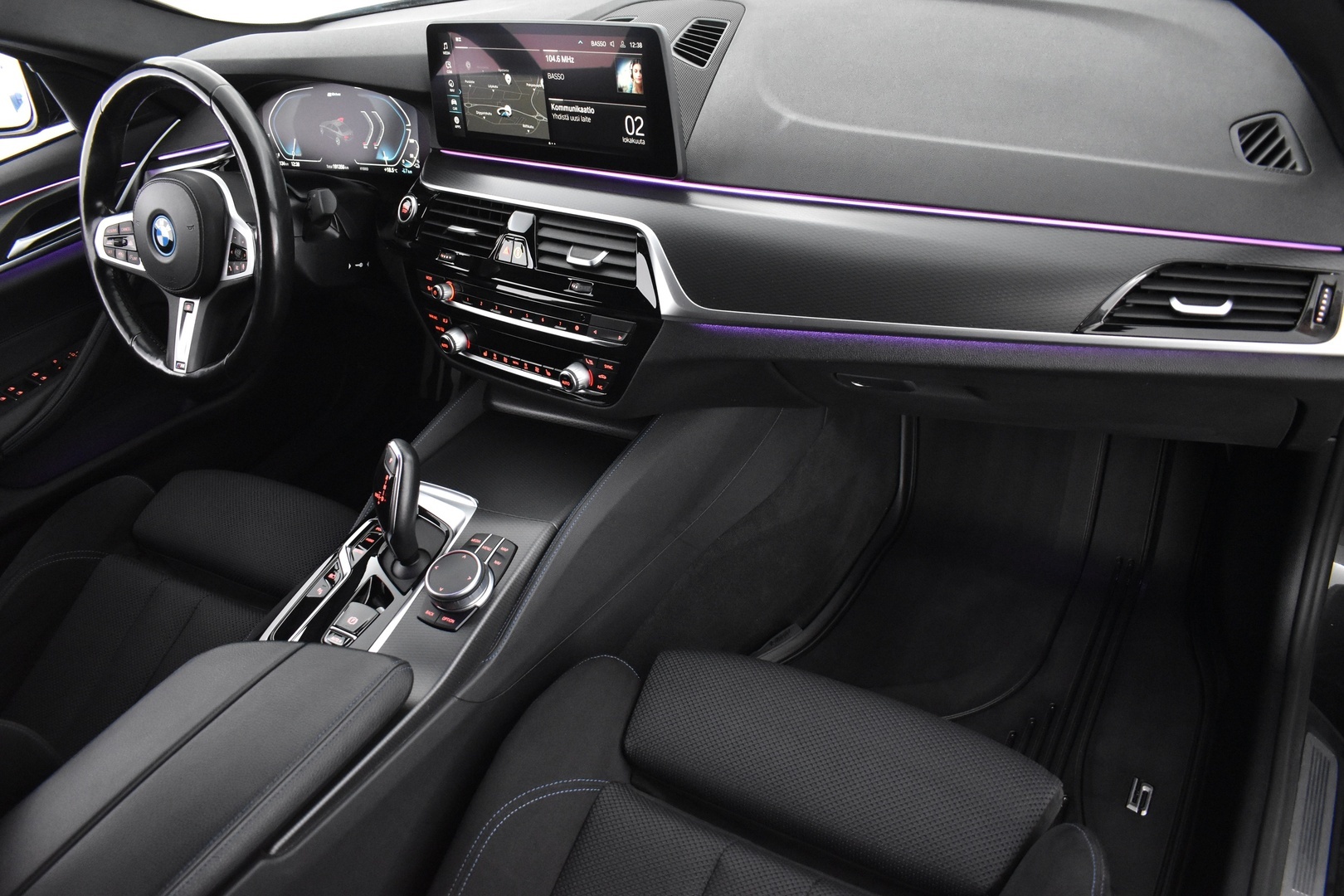 BMW 545 2022