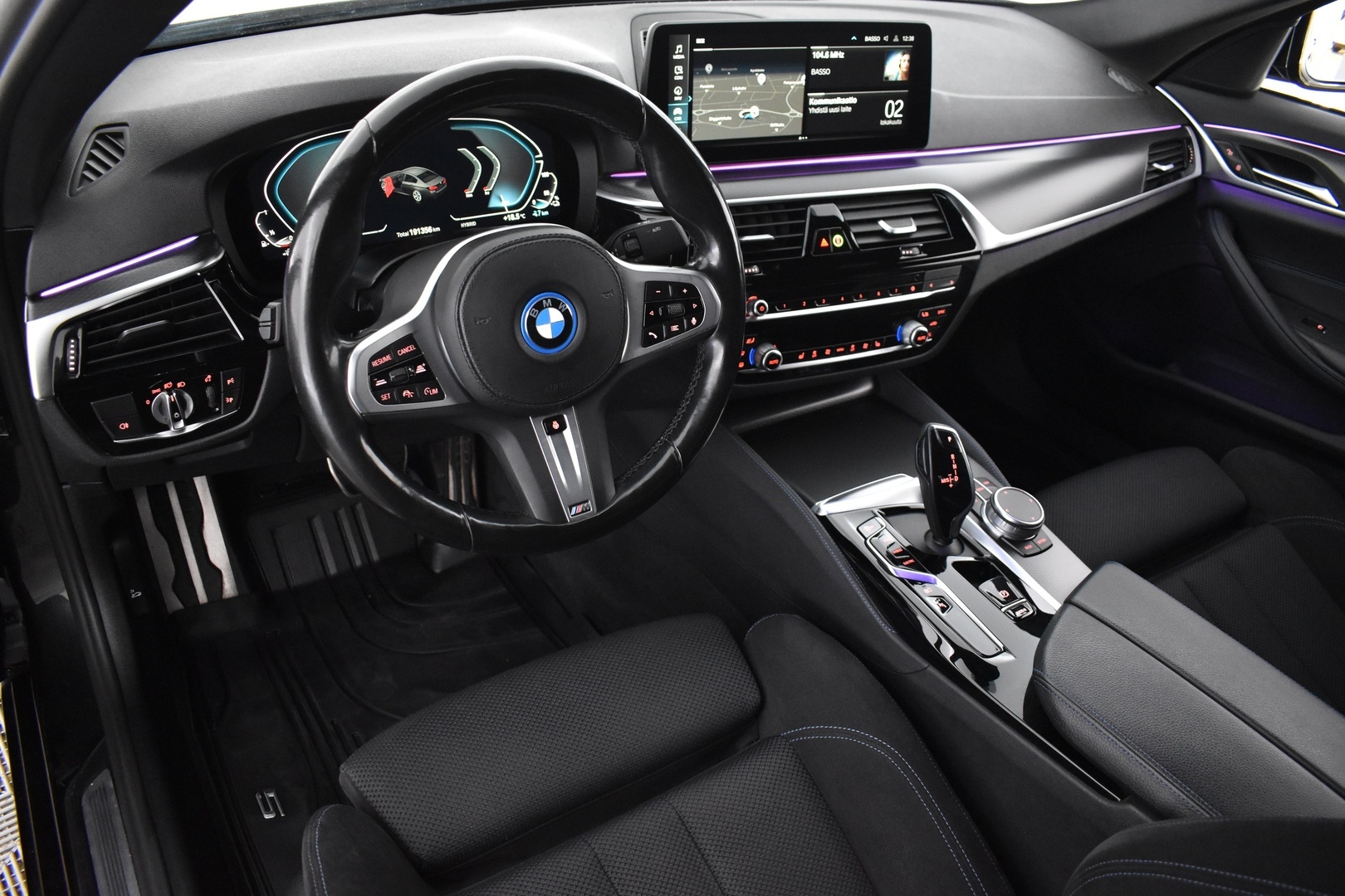 BMW 545 2022