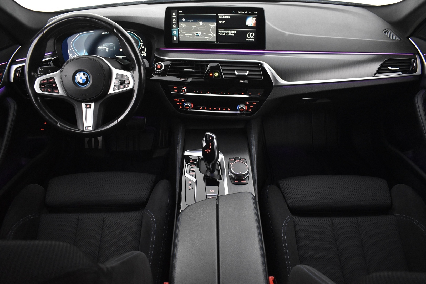 BMW 545 2022
