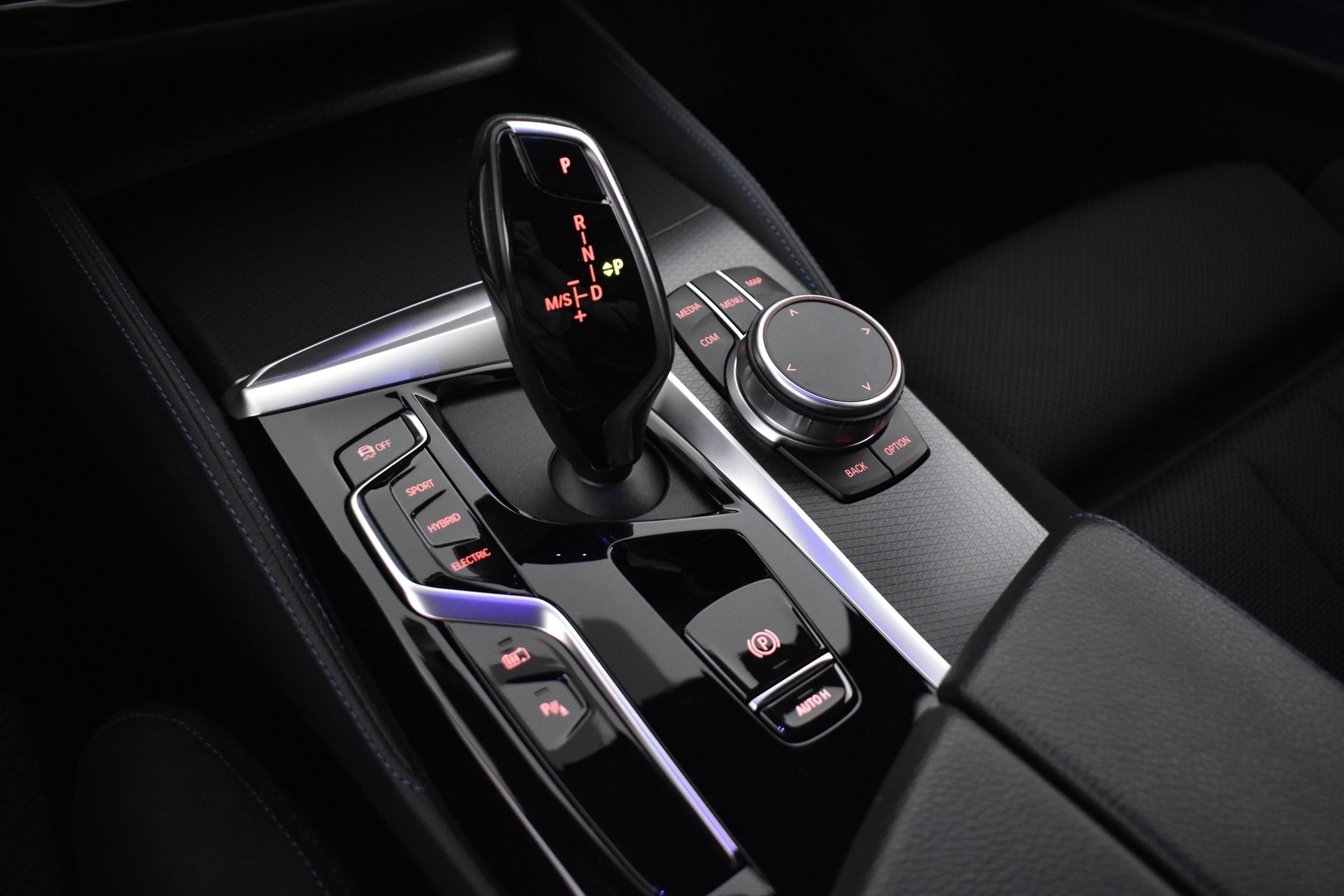 BMW 545 2022
