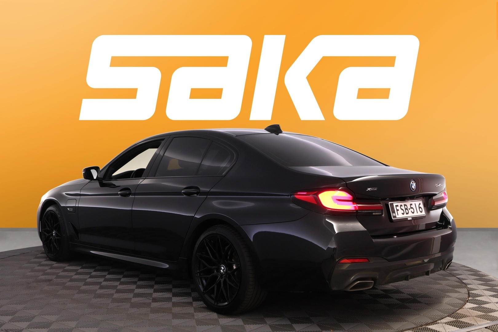 BMW 545 2022