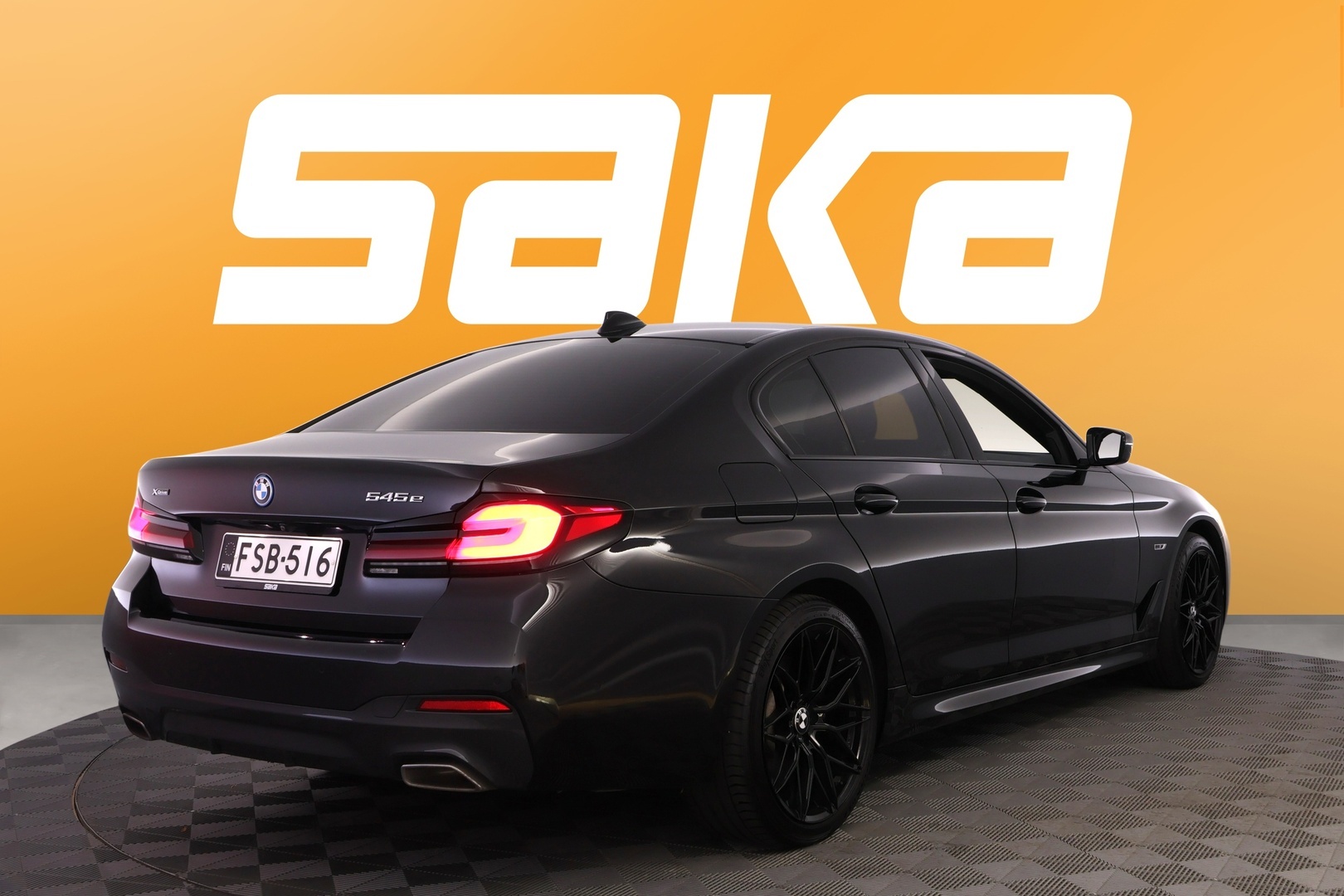 BMW 545 2022
