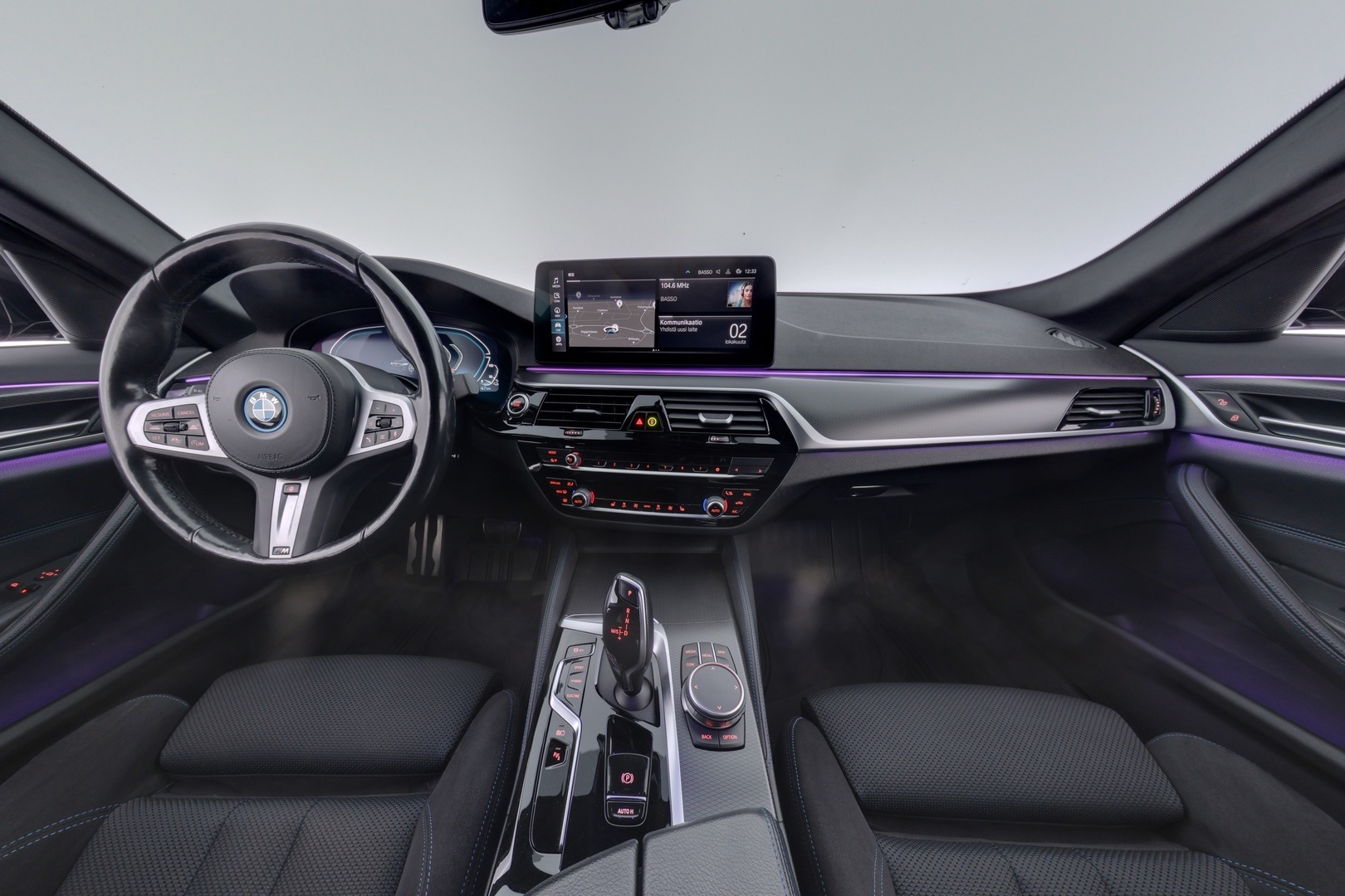 BMW 545 2022
