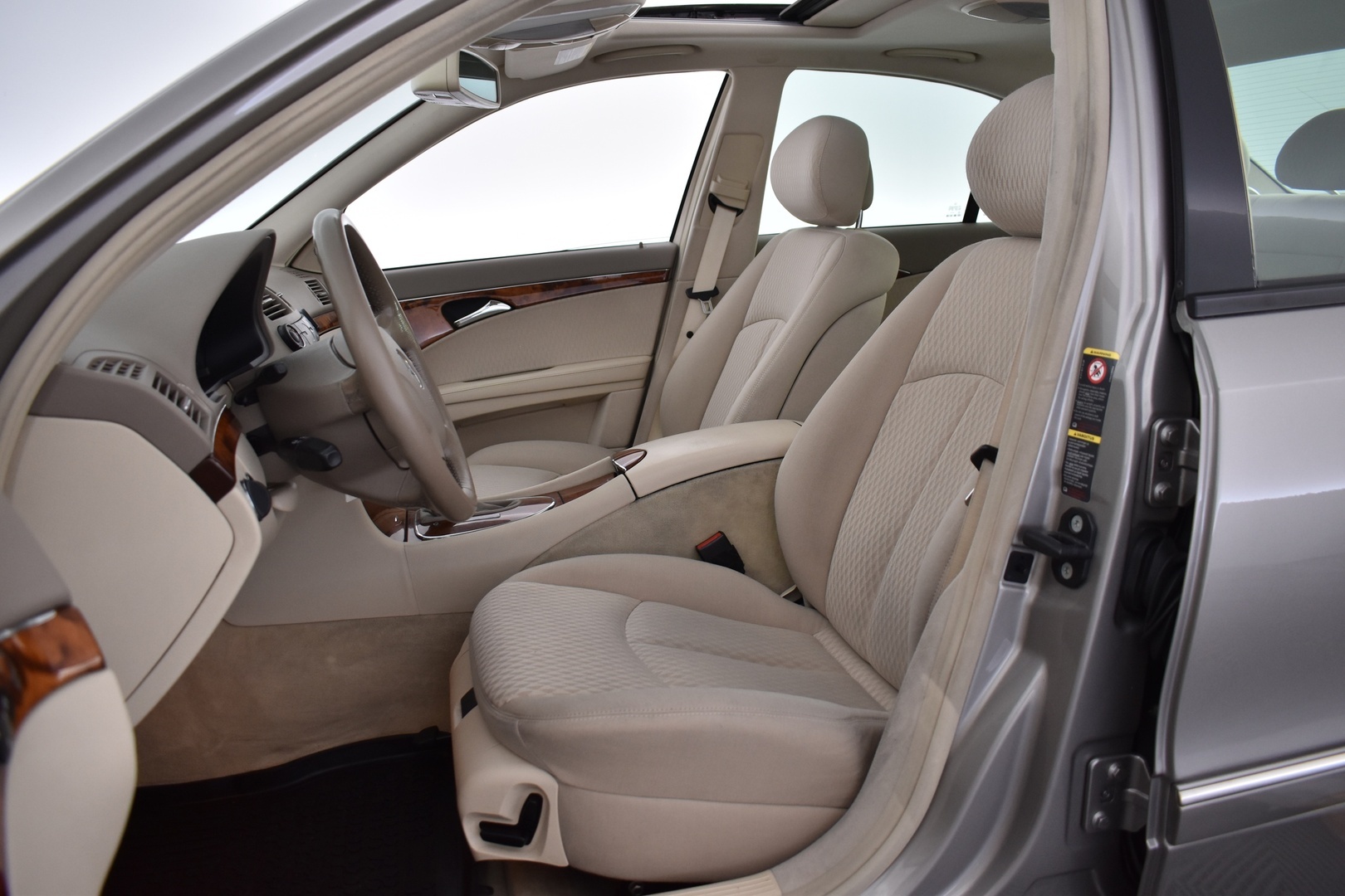 MERCEDES-BENZ E 2006