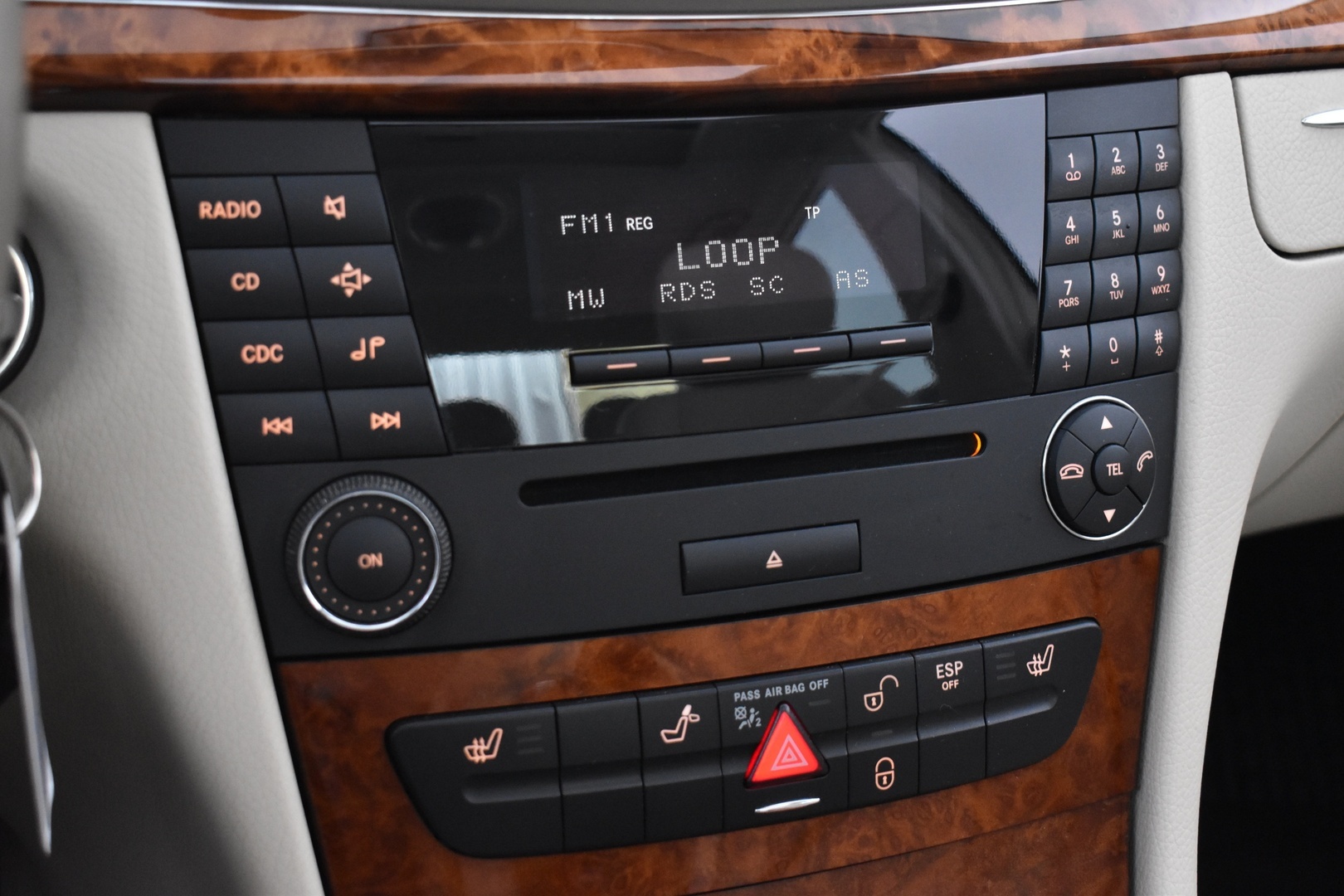 MERCEDES-BENZ E 2006