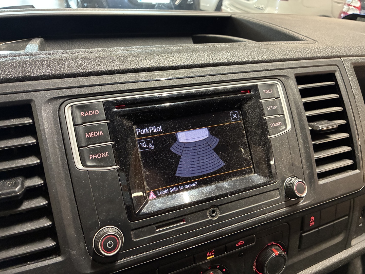 VOLKSWAGEN Transporter 2019