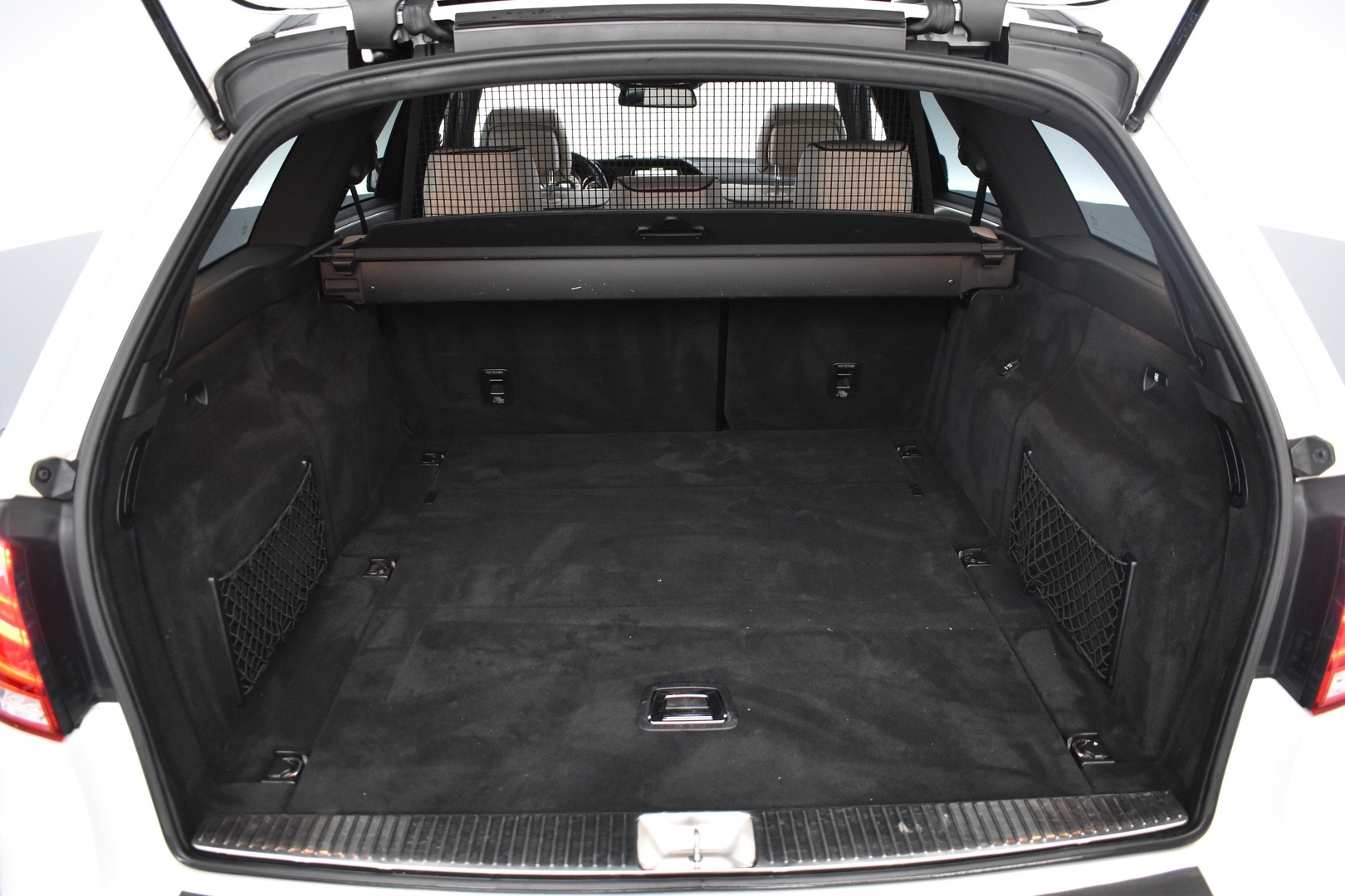 MERCEDES-BENZ E 2015