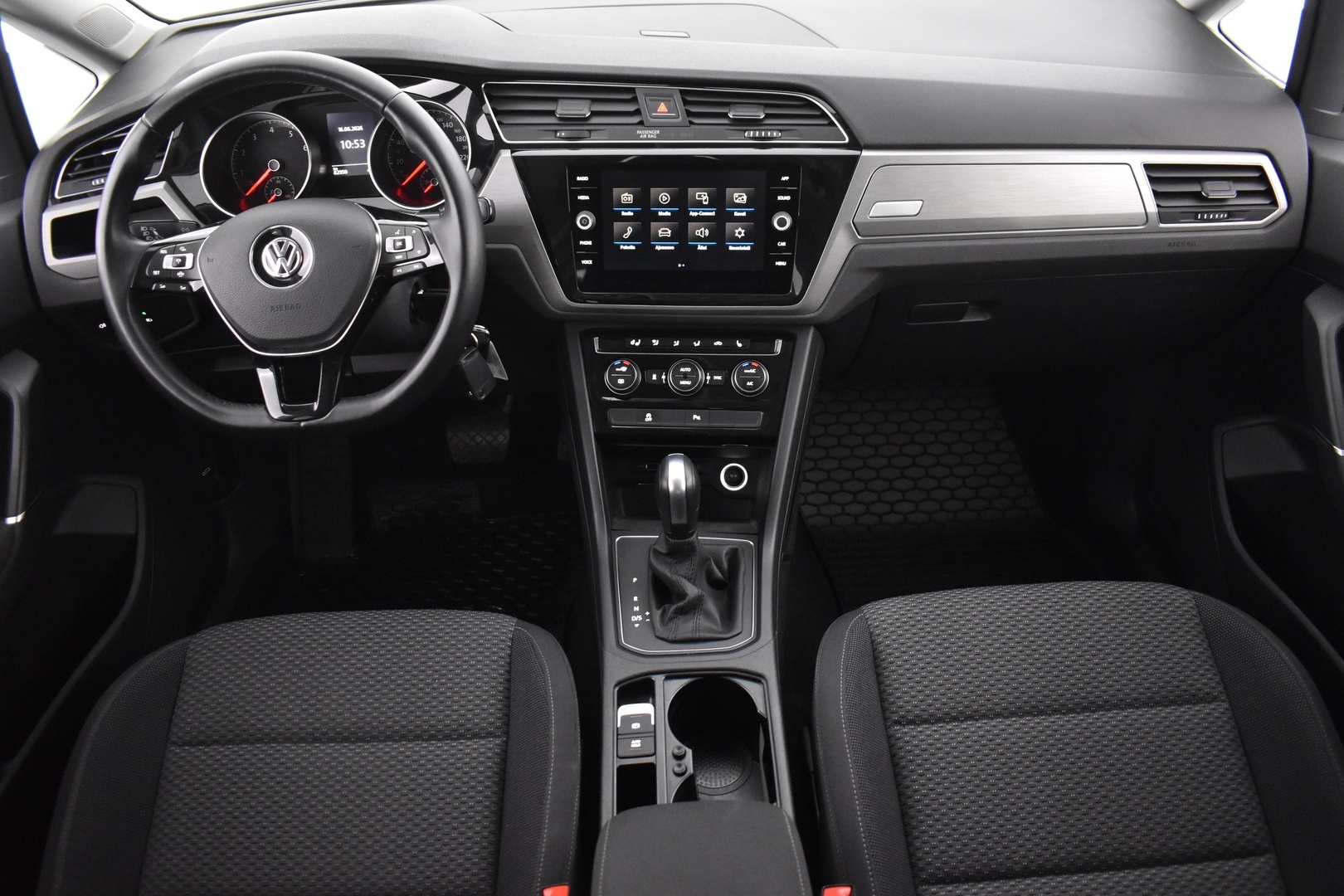 VOLKSWAGEN Touran 2020
