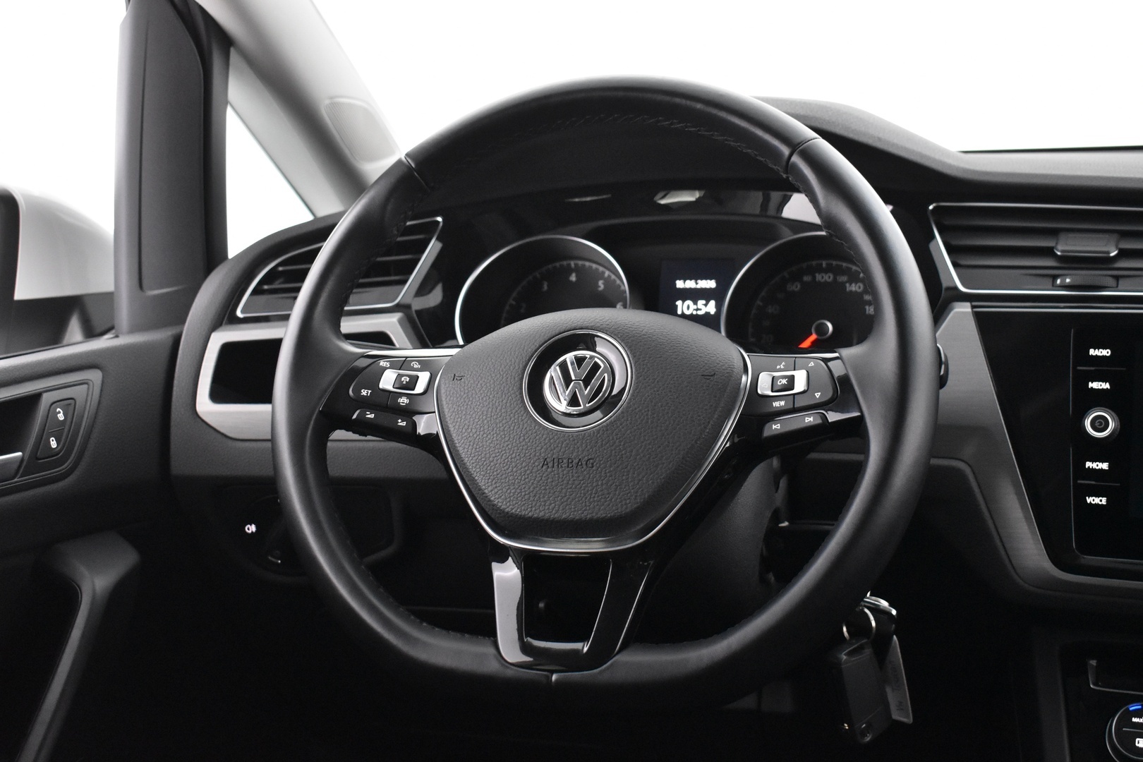 VOLKSWAGEN Touran 2020