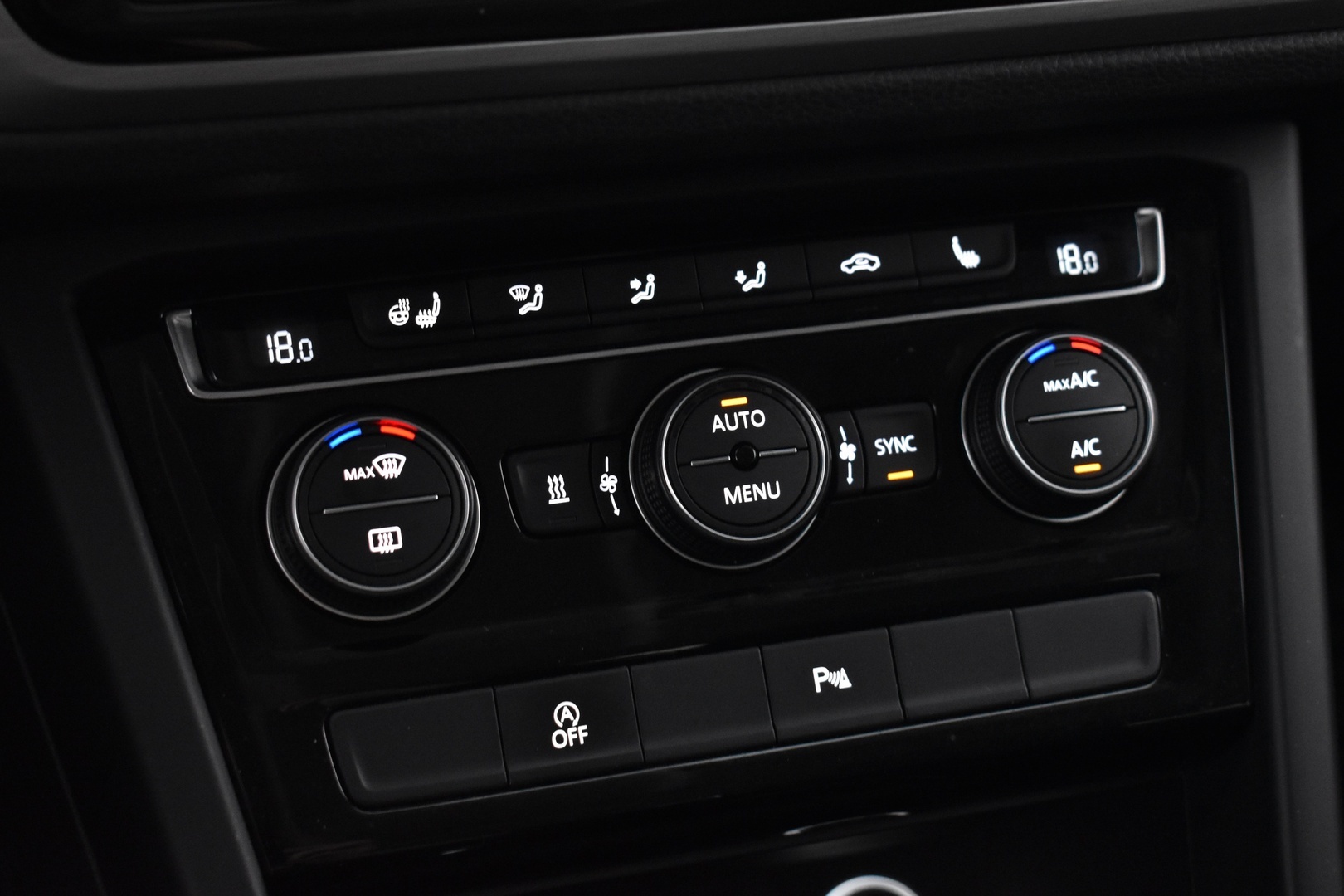 VOLKSWAGEN Touran 2020