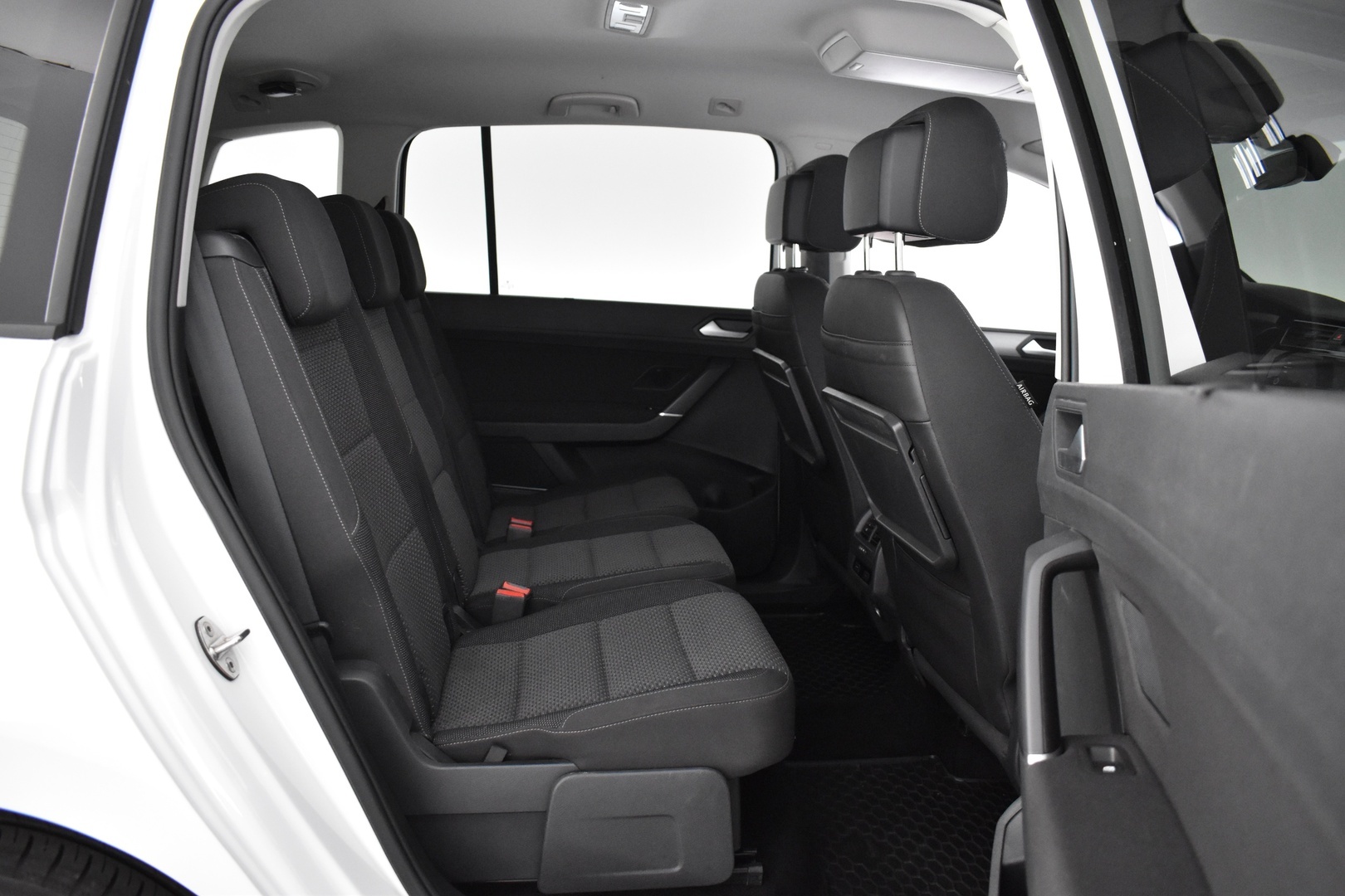VOLKSWAGEN Touran 2020