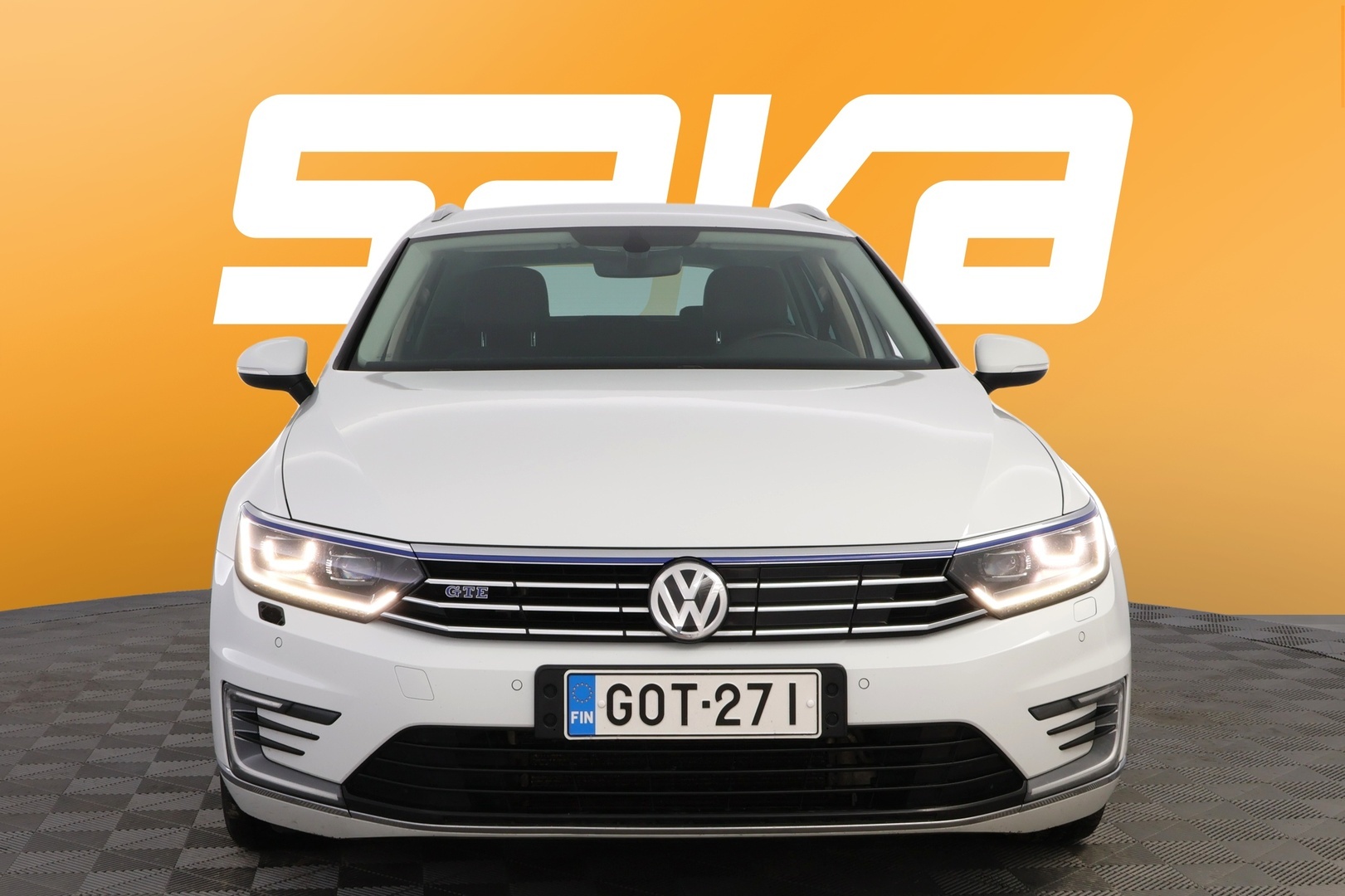 VOLKSWAGEN Passat 2018
