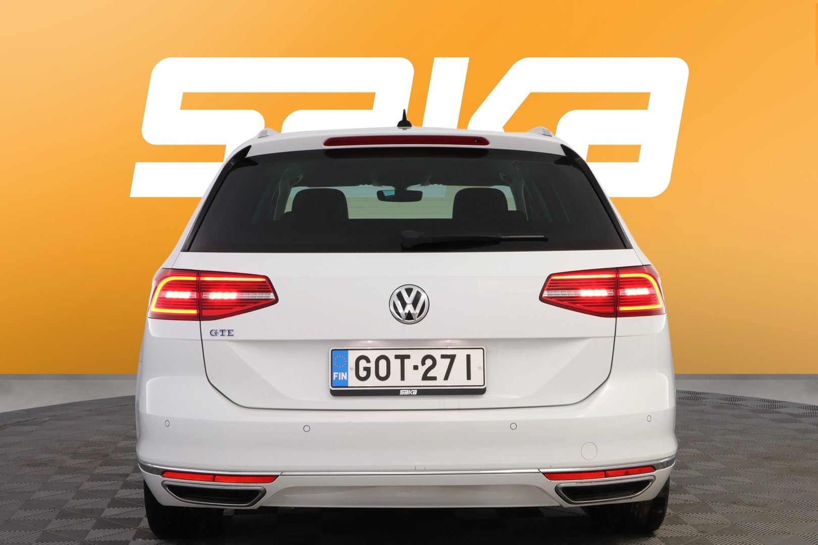 VOLKSWAGEN Passat 2018