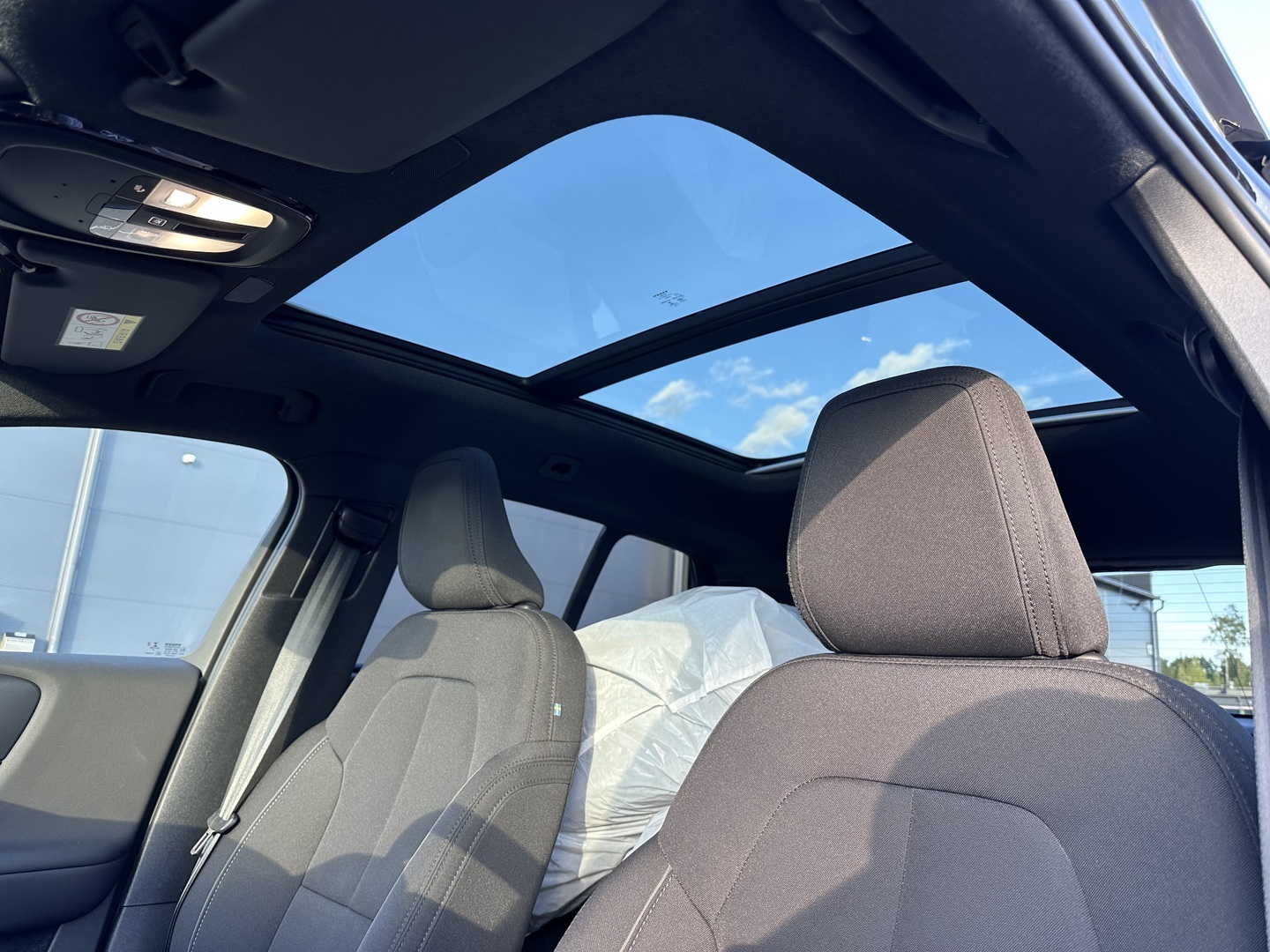 VOLVO XC40 2023