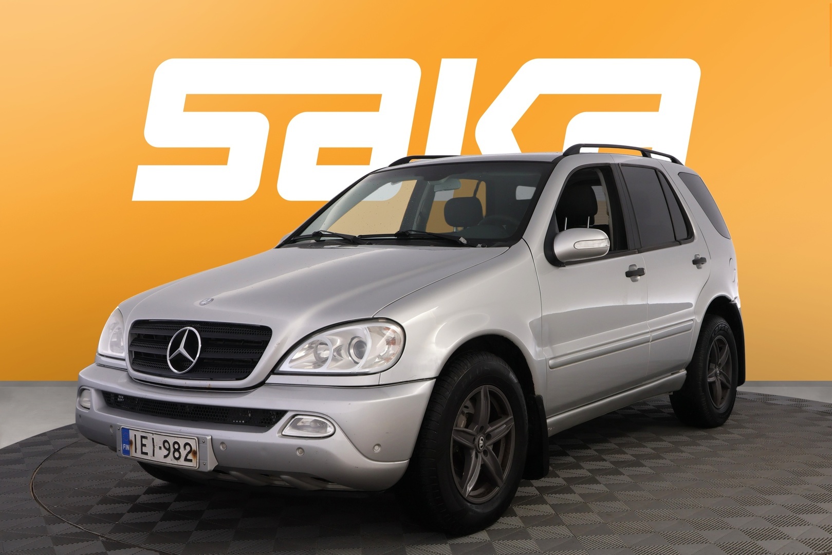 MERCEDES-BENZ ML 2004