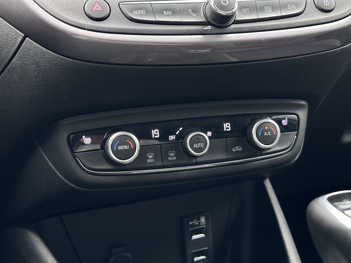 OPEL Crossland X 2018