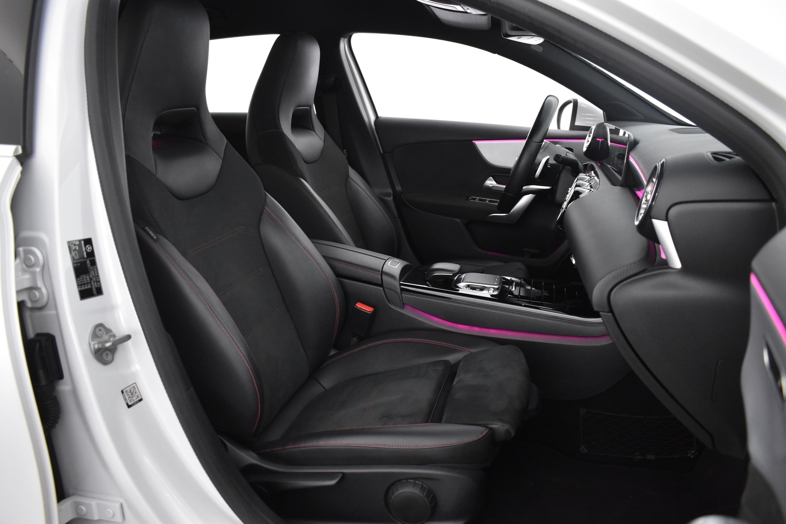 MERCEDES-BENZ A 2018