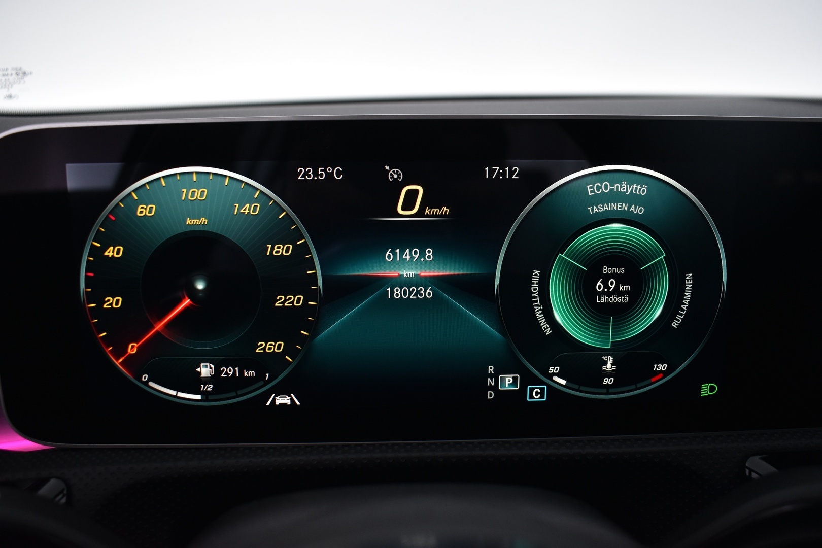 MERCEDES-BENZ A 2018