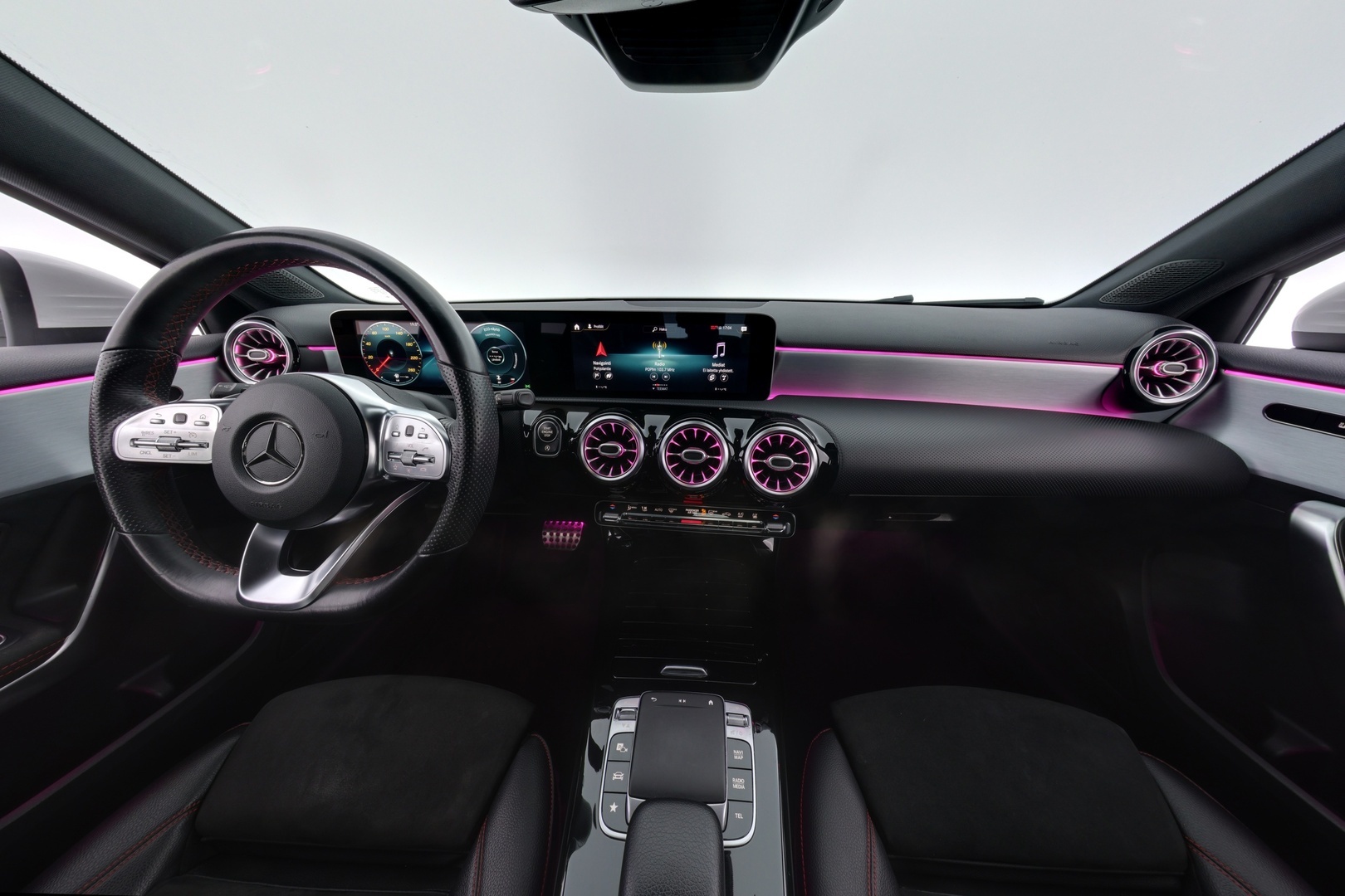 MERCEDES-BENZ A 2018