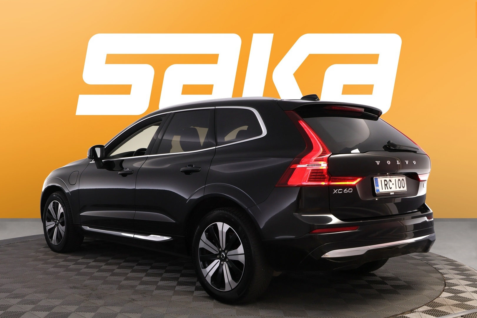 VOLVO XC60 2023