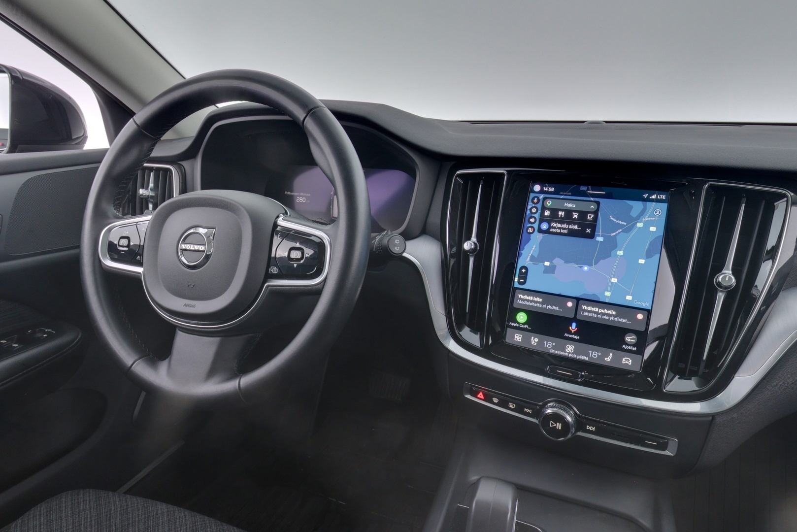 VOLVO V60 CROSS COUNTRY 2023